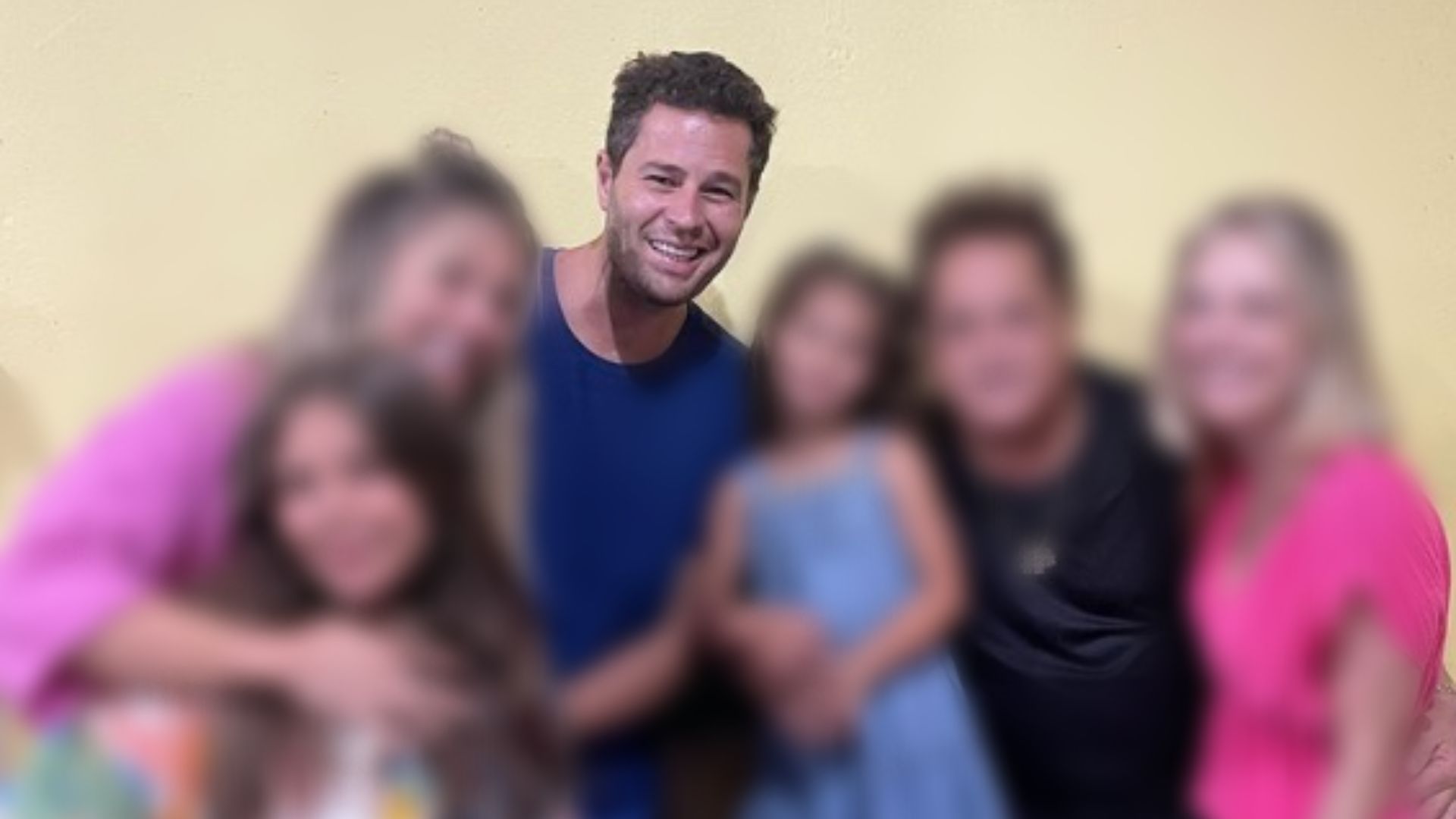 Comemorando 5 anos da filha, Pedro Leonardo posta clique em família: “Viva!”
