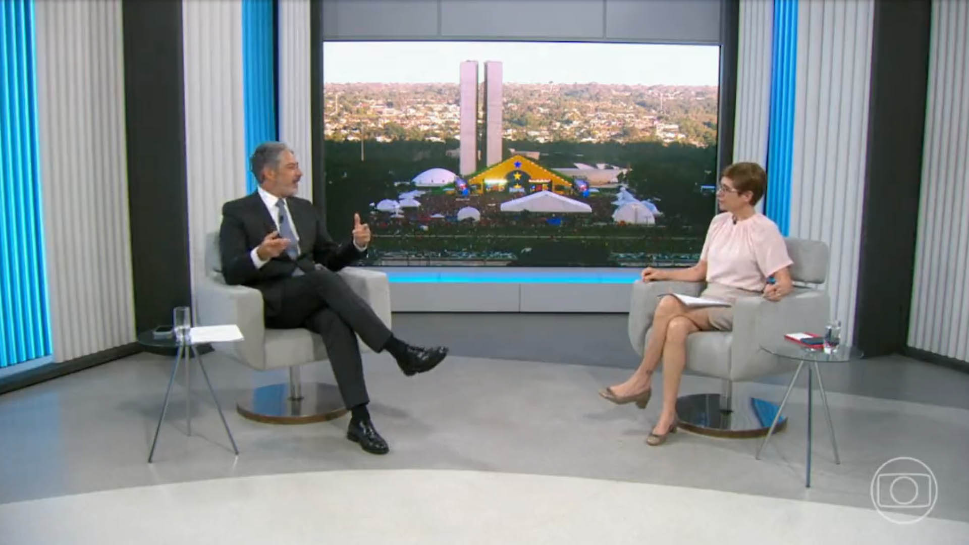 Renata Lo Prete pede desculpas ao vivo na TV