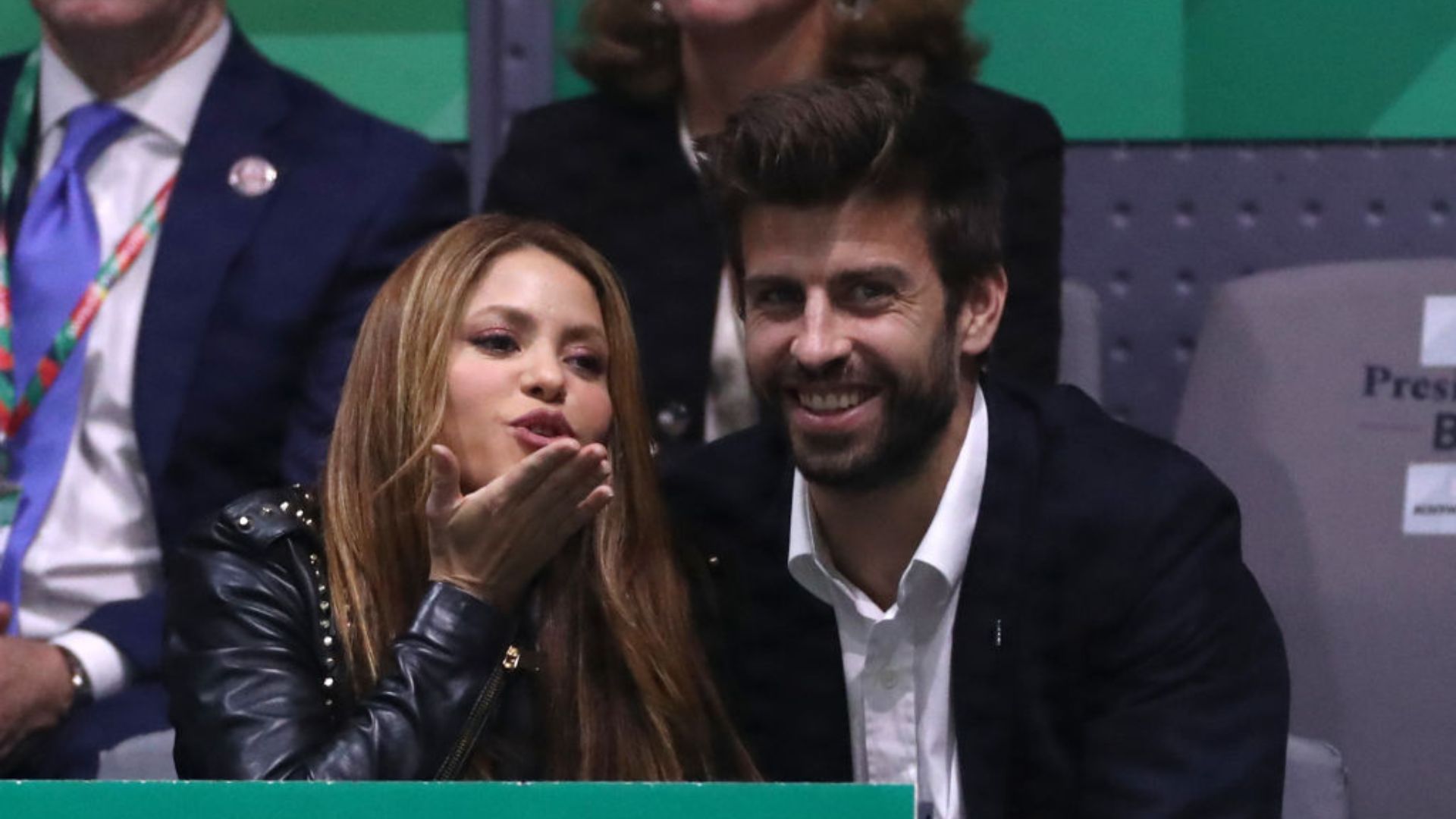 Shakira encontra Piqué após idiretas e música polêmica