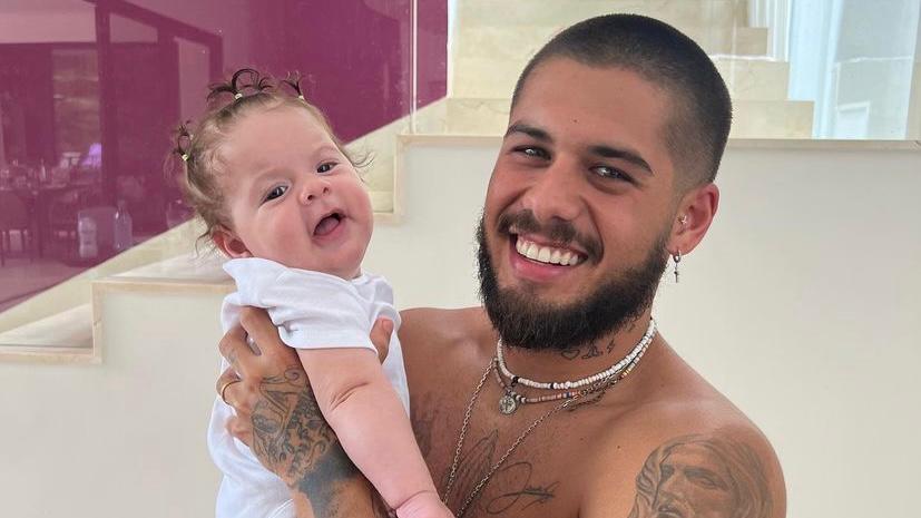 Zé Felipe exibe novas fotos fofas com a filha caçula, Maria Flor