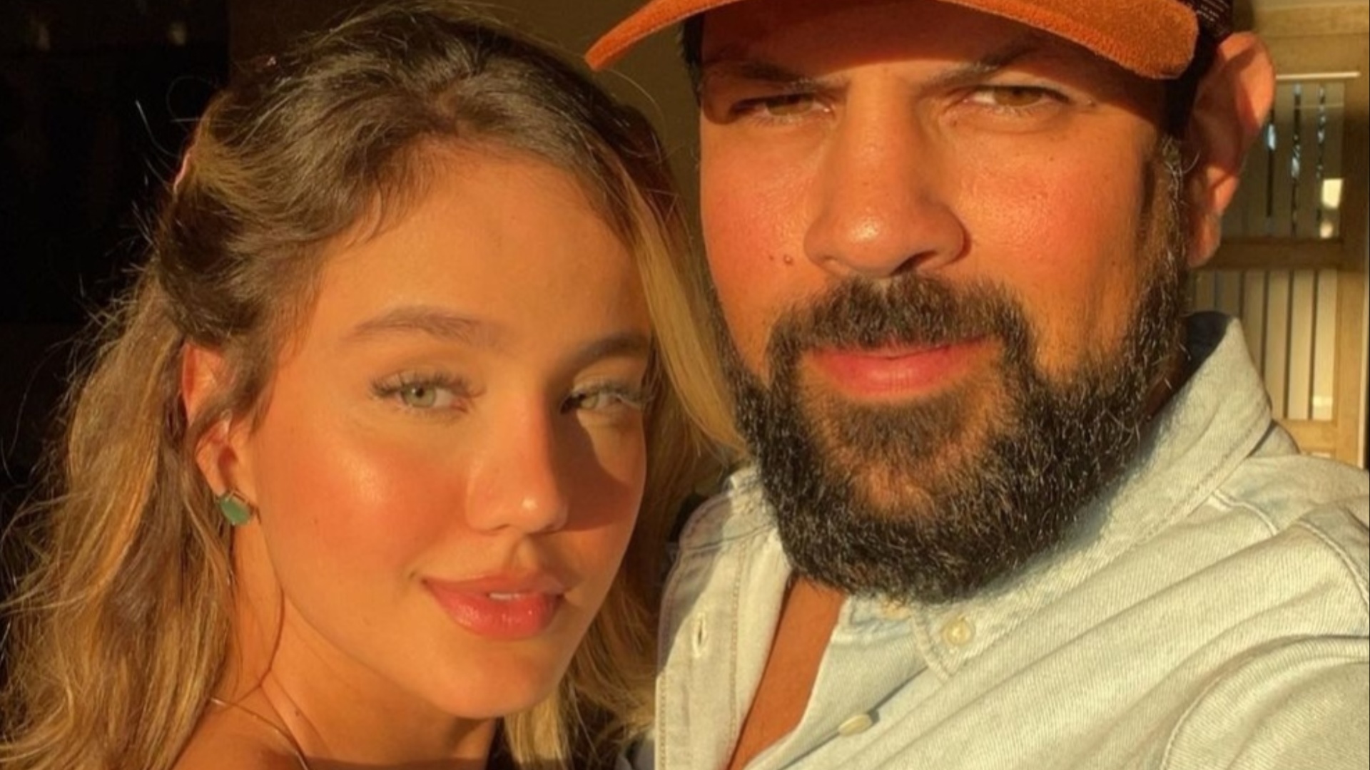 Em culto, esposa do cantor Sorocaba revela traição durante momento delicado