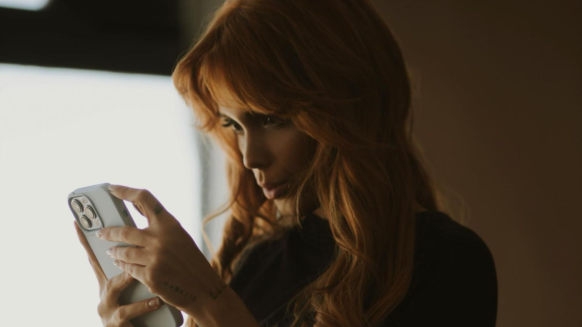 Fernanda Campos recupera conta no Instagram e rebate criticas após affair com Neymar