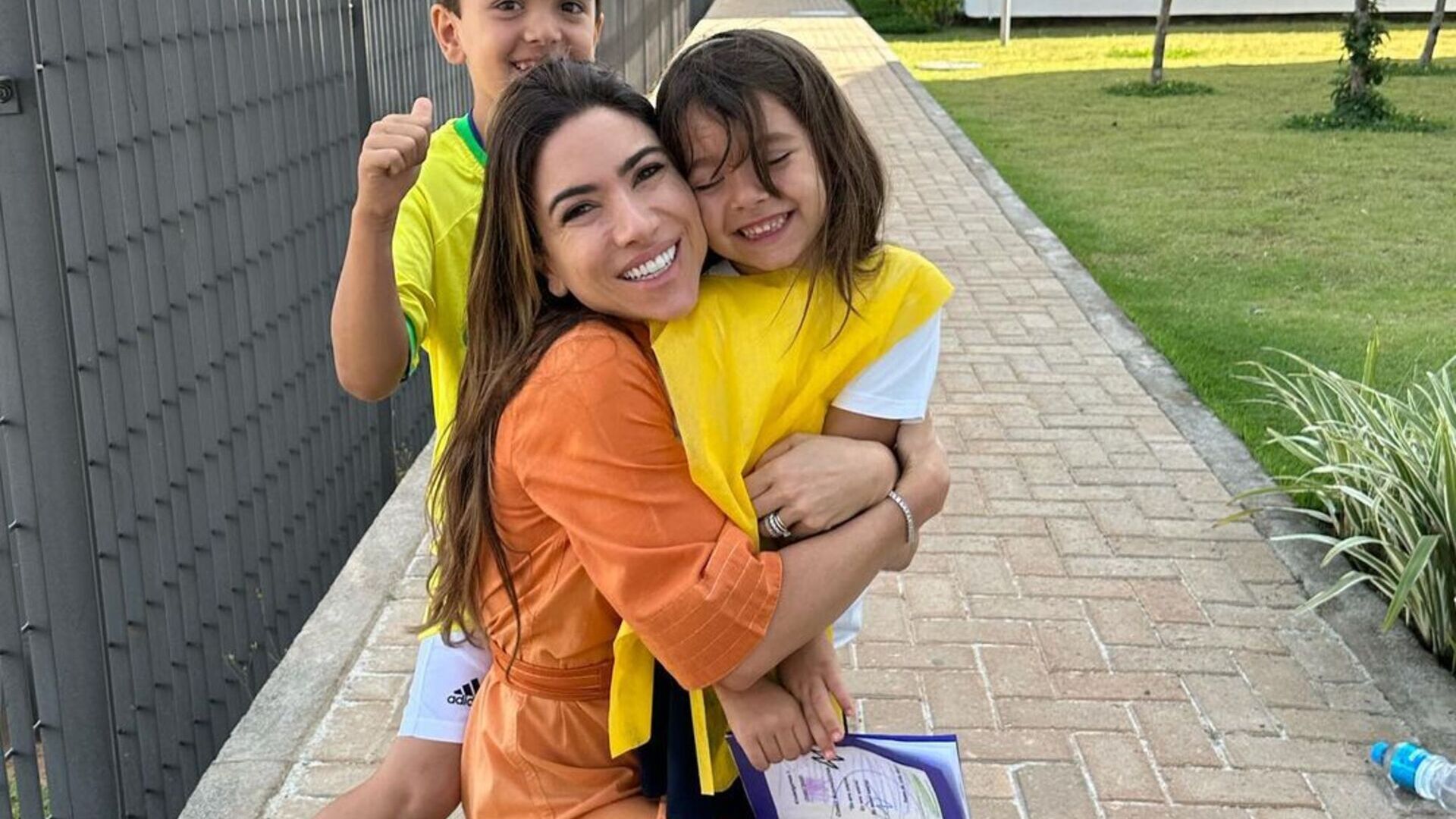 Filhos de Patricia Abravanel surgem gigantes em novas fotos: ‘Lindos’