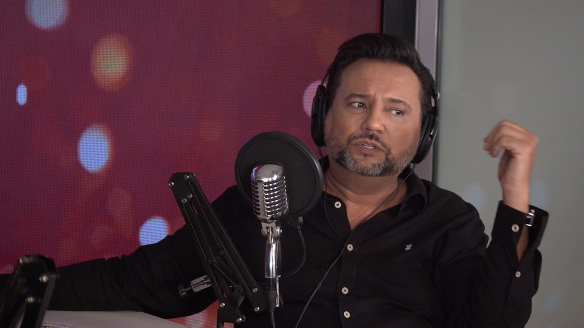 Geraldo Luís revela ser solitário e afirma ter sido alertado sobre traição na Record TV