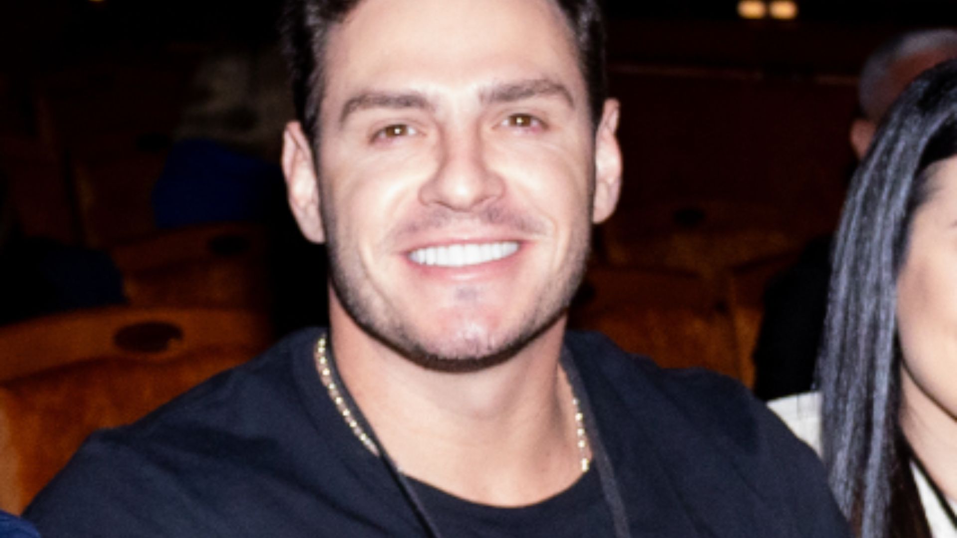 Novo amor? Ex-BBB Gustavo surge pela primeira vez com suposta namorada