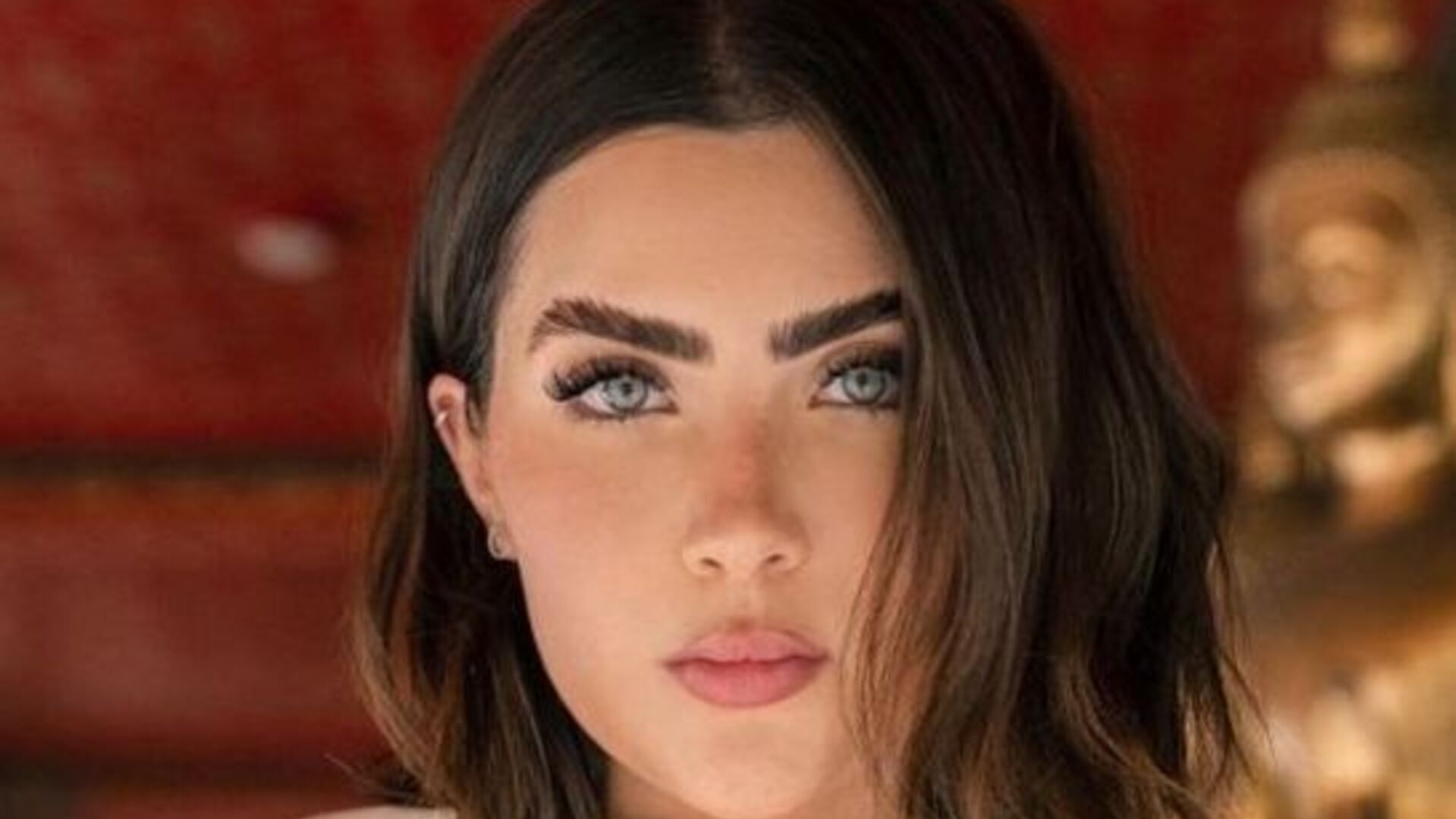 Jade Picon esbanja beleza e encanta seguidores em novo destino de férias: “Zero defeitos”