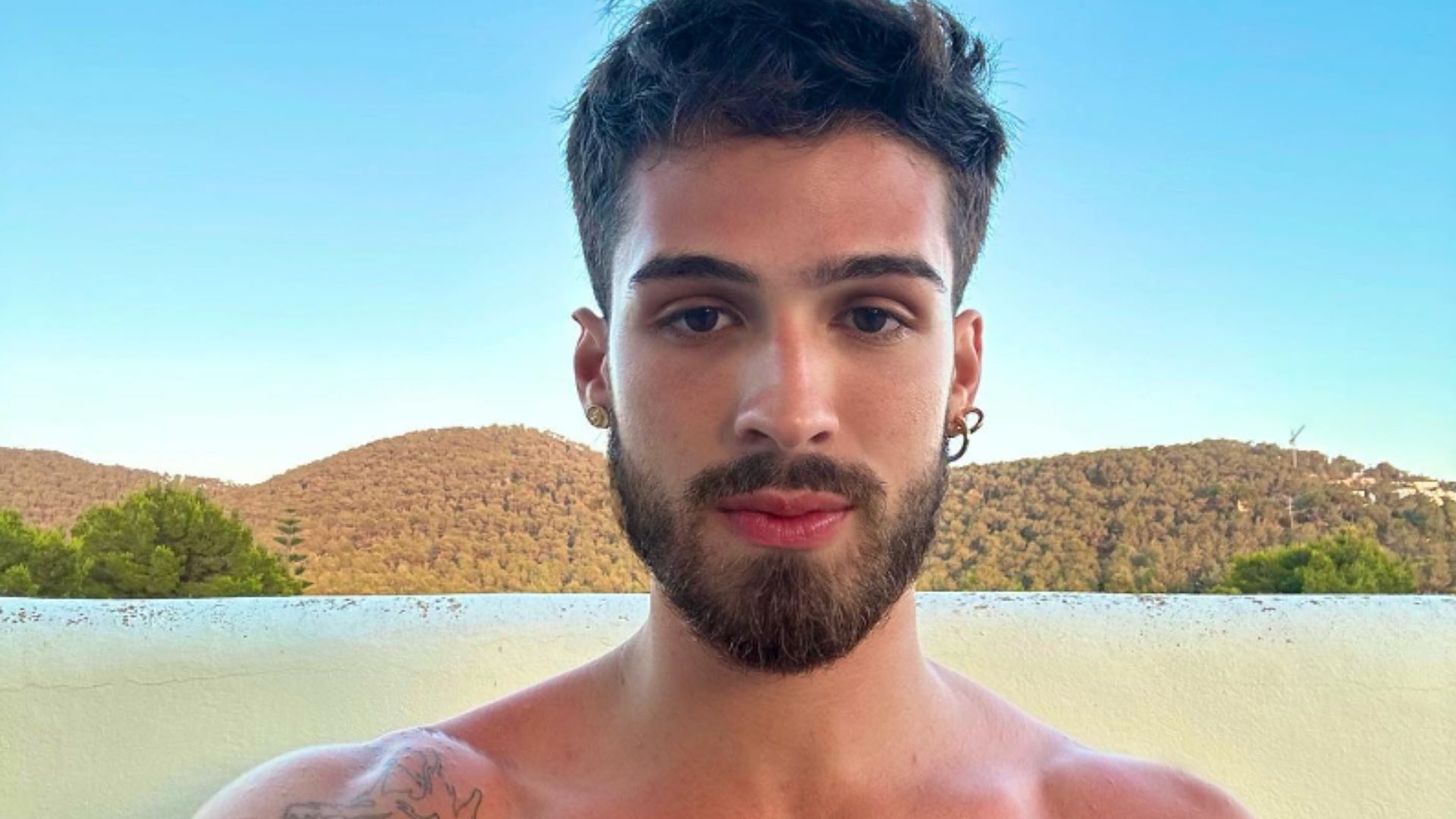 João Guilherme se irrita e quer fazer mudança no visual: “Muito grande”