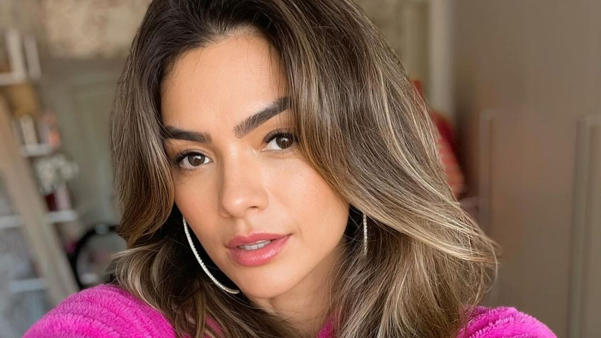 Quem é quem? Kelly Key confunde ao surgir a cara da filha: ‘Iguais’