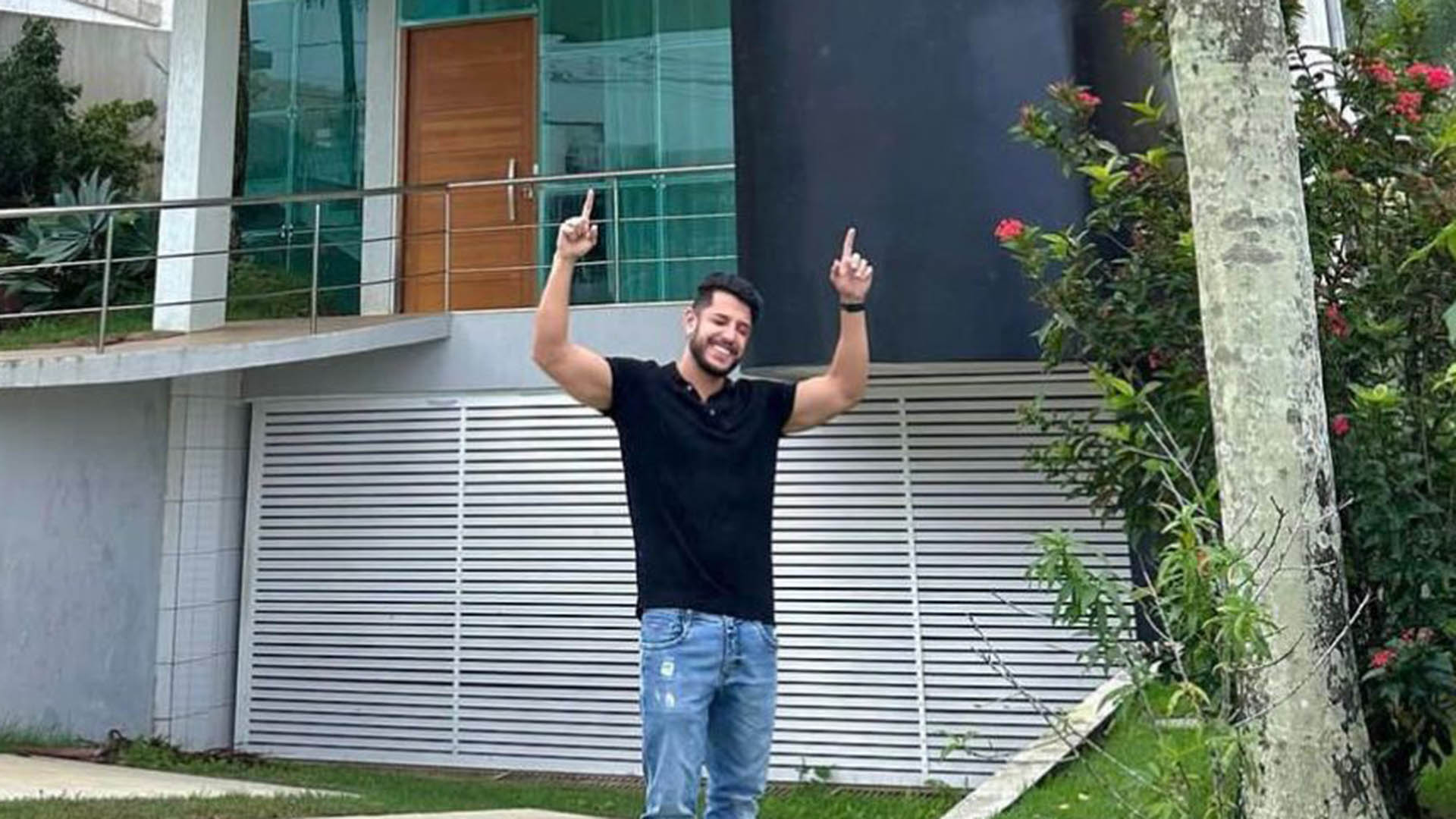 Kevi Jonny compra mansão de R$ 3 milhões e planeja gastar uma fortuna na reforma