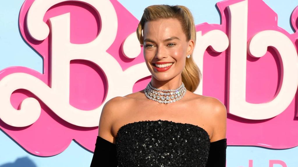 Margot Robbie diz estar ‘chocada’ com entusiasmo dos fãs sobre filme ‘Barbie’