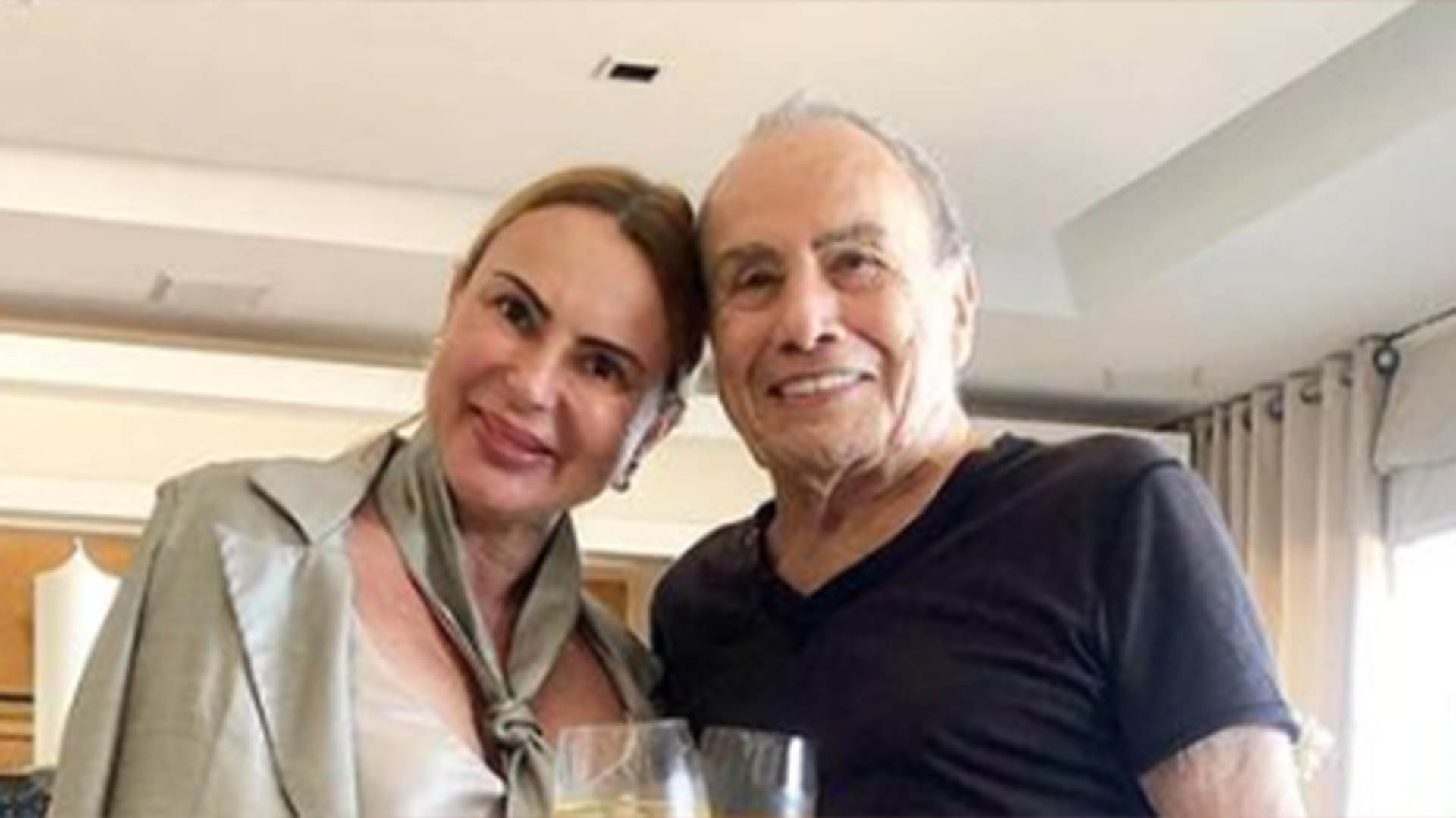 Esposa de Stenio Garcia abre o jogo sobre a internação do marido: ‘Pinçamento do nervo’