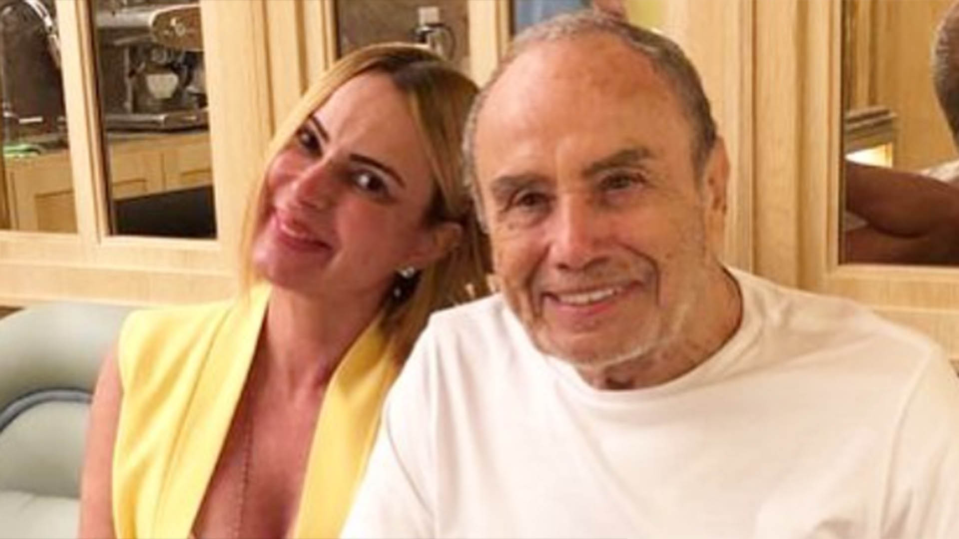 Esposa de Stenio Garcia fala pela primeira vez sobre internação dele