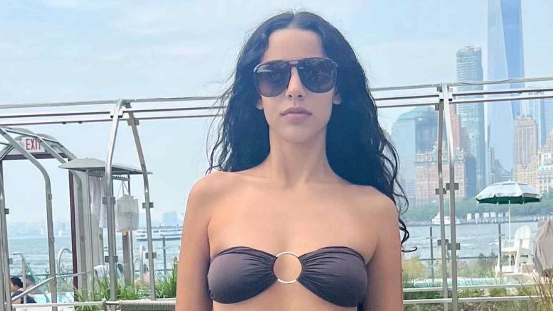 De biquíni cavado, Marina Sena impressiona ao exibir cintura fininha: “Belíssima”