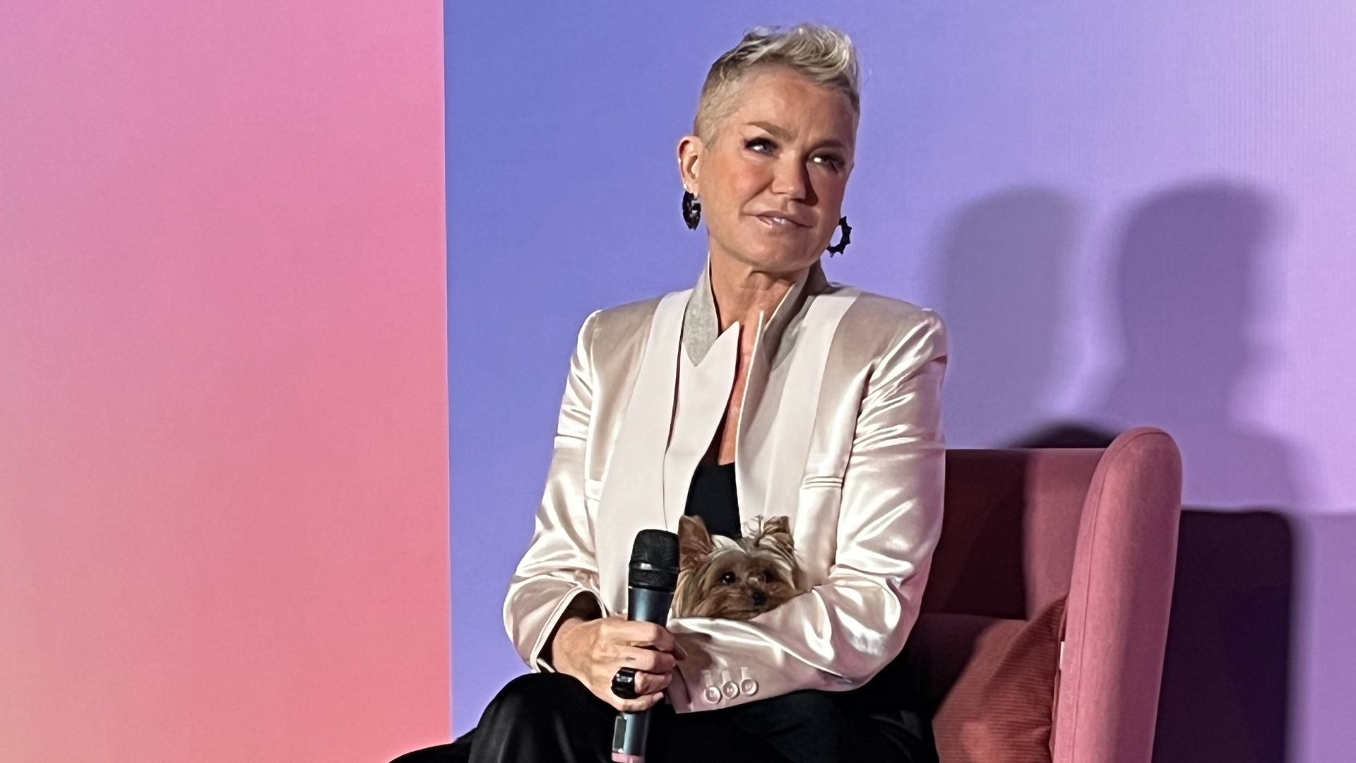 Xuxa abre o jogo sobre reencontro com Marlene em documentário: ‘Foi bastante difícil’