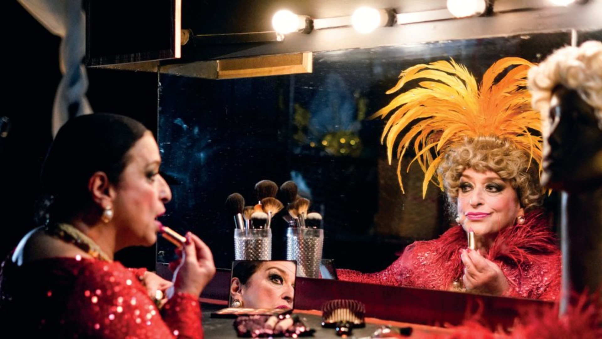 Grace Gianoukas encarna Dercy no teatro e revela planos internacionais: ‘Surfe de emoções’