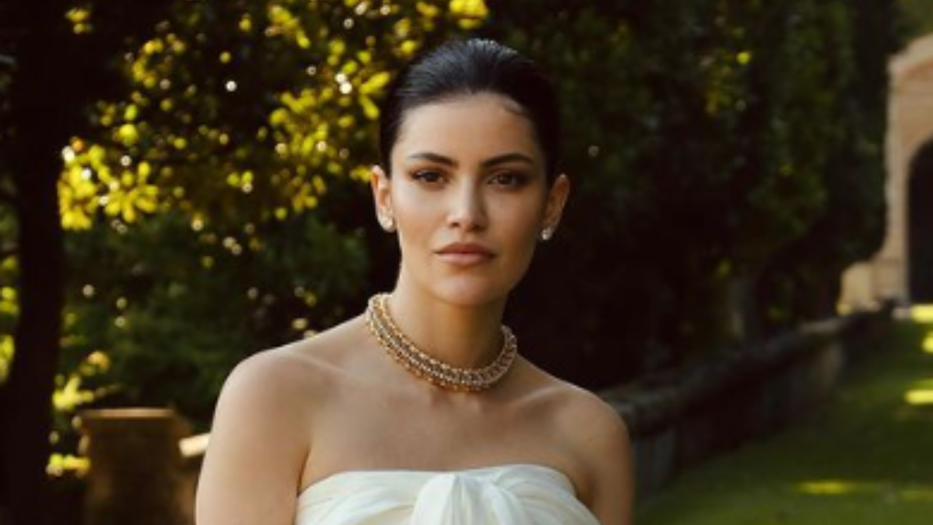 Quem é a influenciadora brasileira que se casou em cerimônia de 72 horas na Itália?
