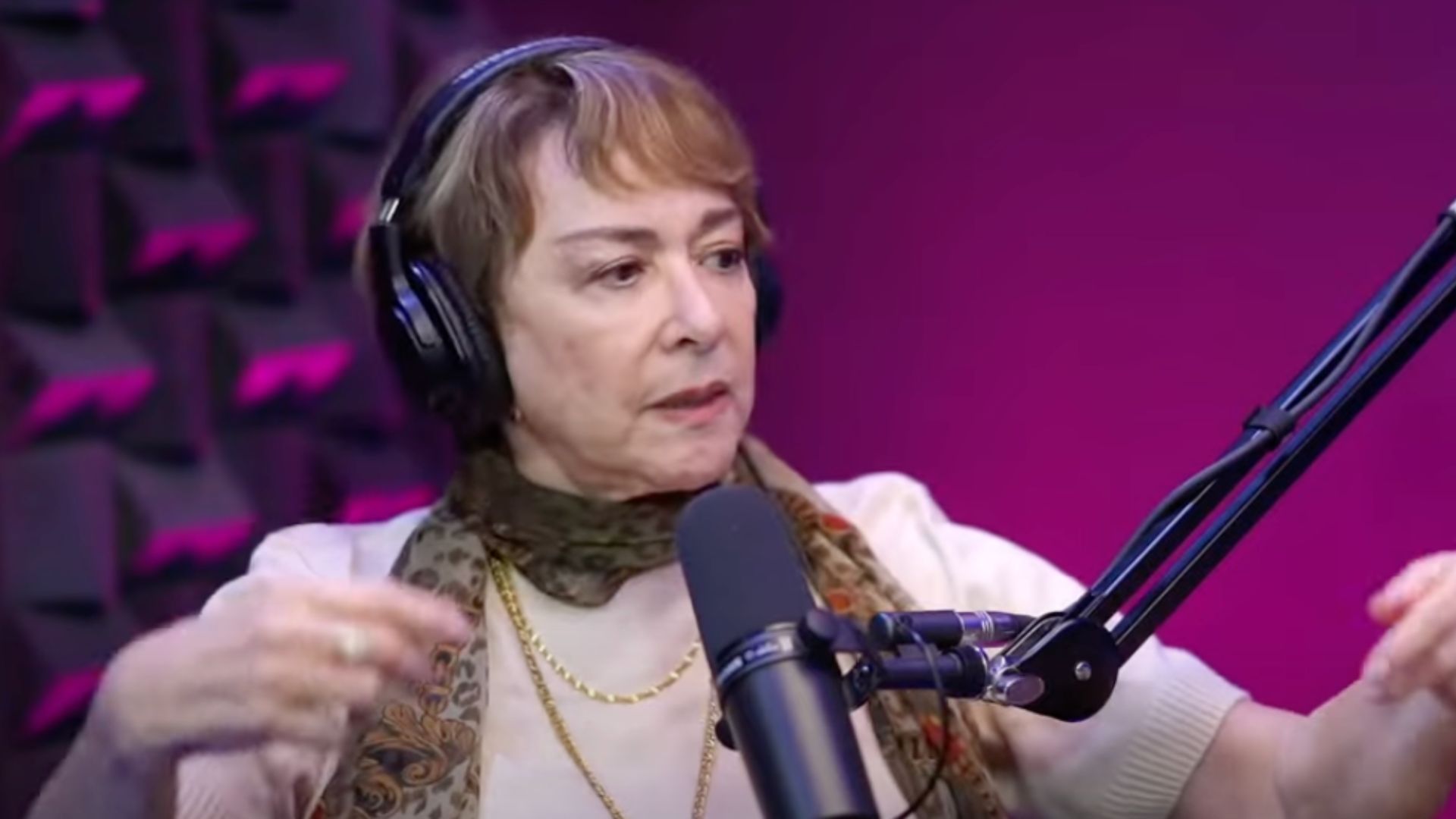 Nívea Maria revela romance em segredo com galã da Globo: “Estava carente”