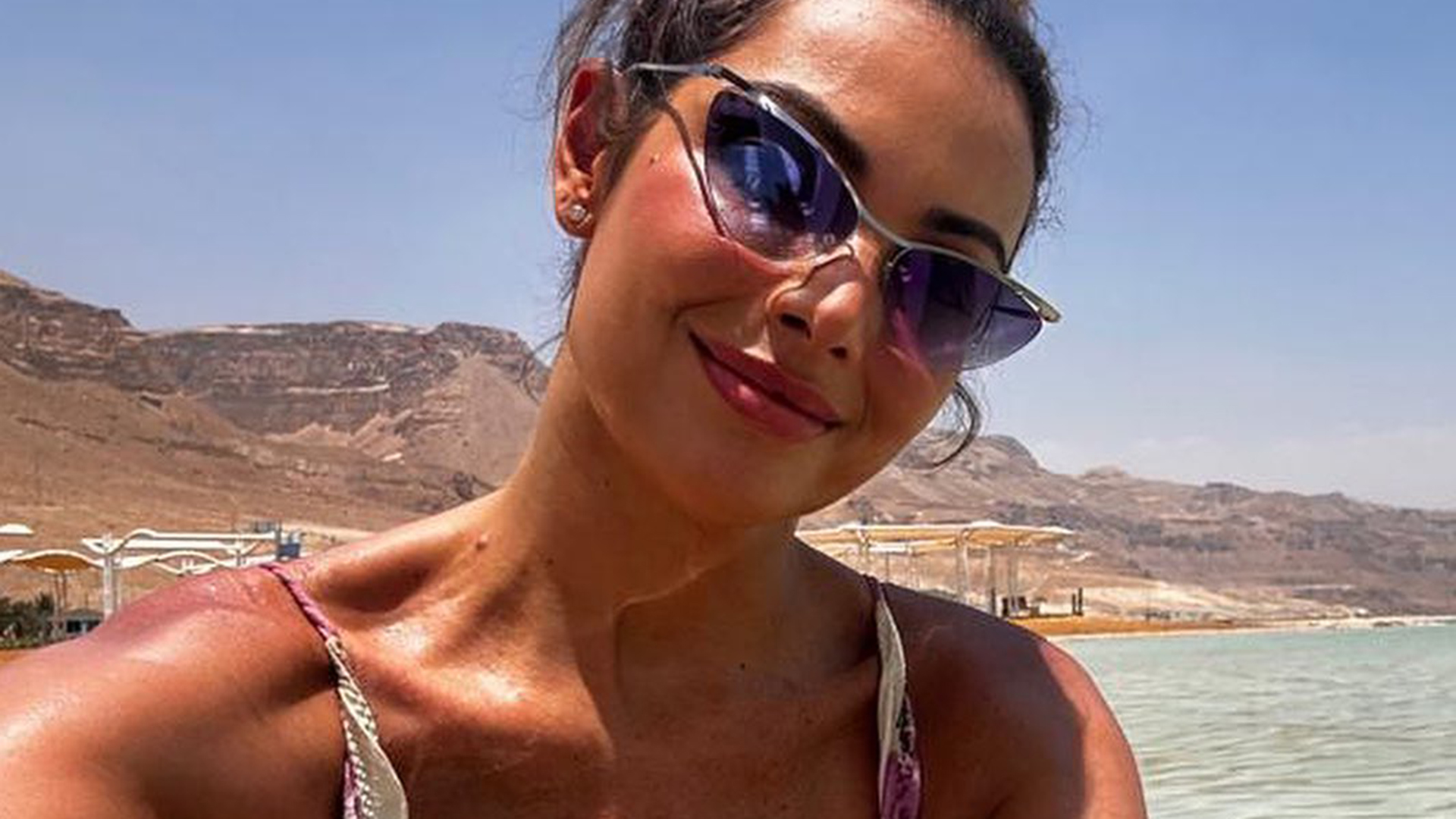 Patrícia Poeta exibe o bronzeado impecável em viagem para Israel