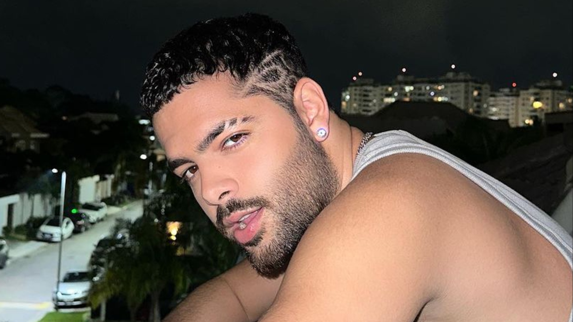 Pedro Sampaio lembra conversa com o pai sobre sexualidade; saiba como enfrentar uma rejeição