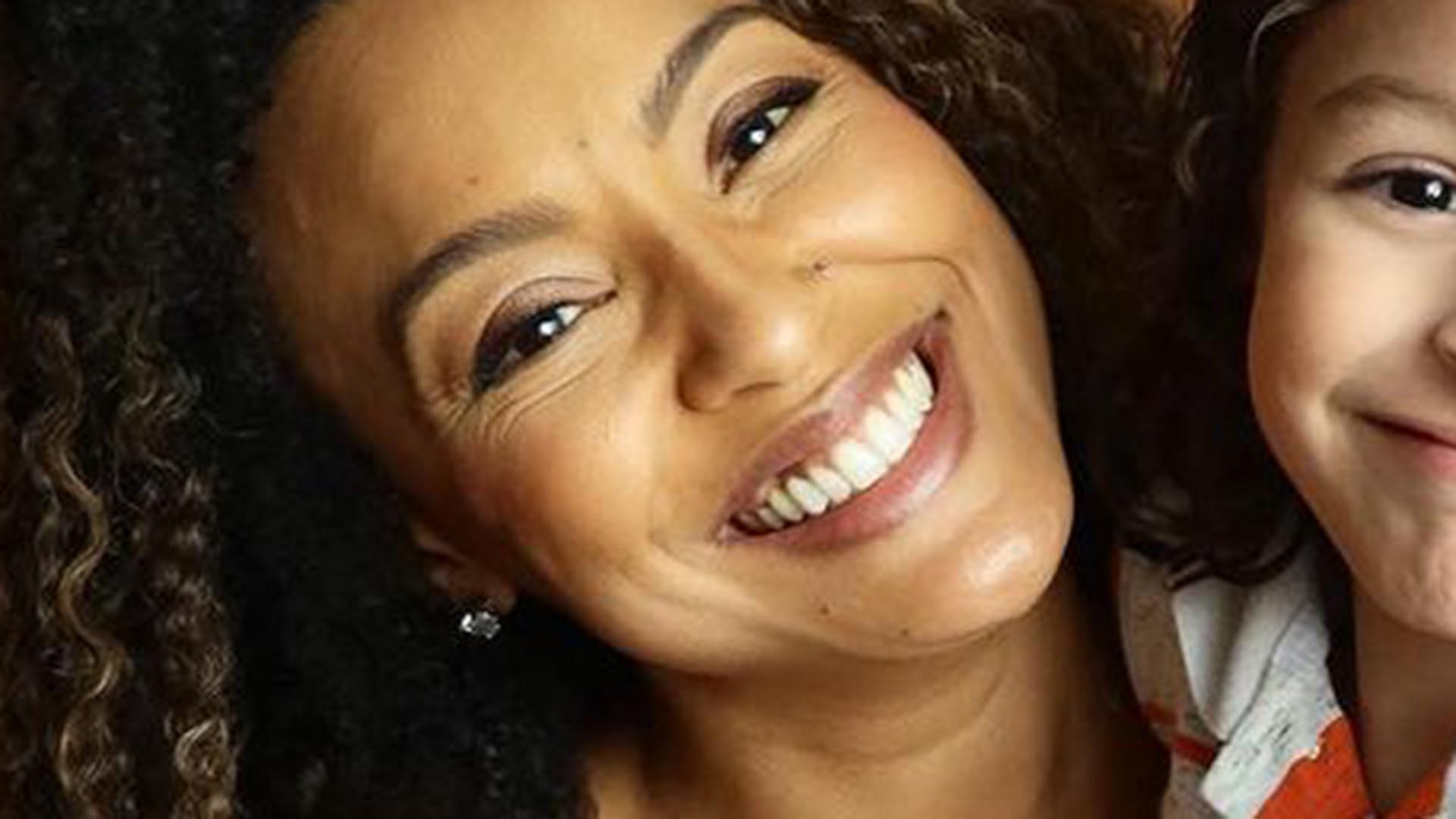 Ele cresceu! Filho de Sheron Menezzes rouba a cena em novas fotos com a mãe