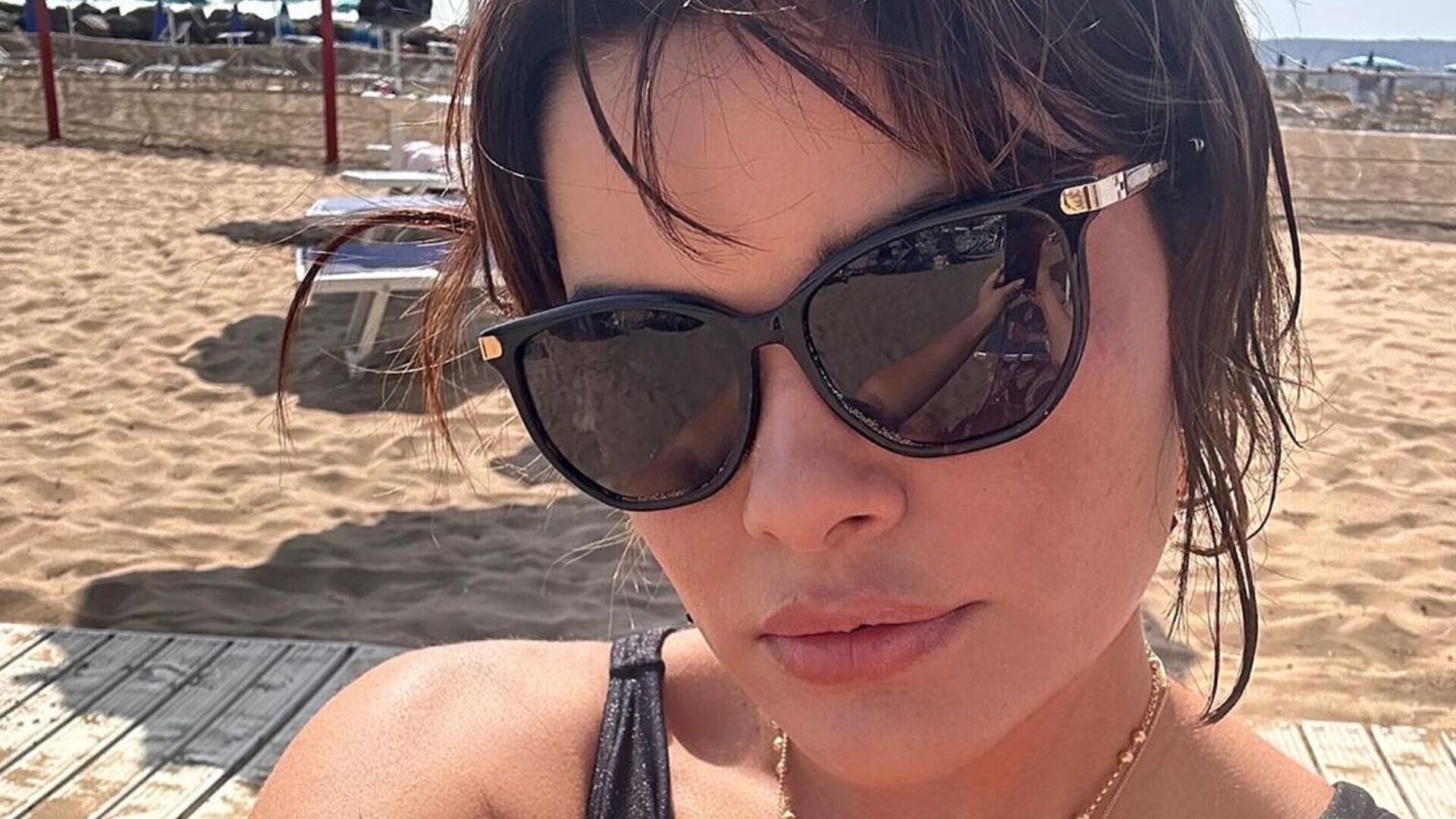 Em praia europeia, Vanessa Giácomo rouba a cena com beleza: ‘Linda’
