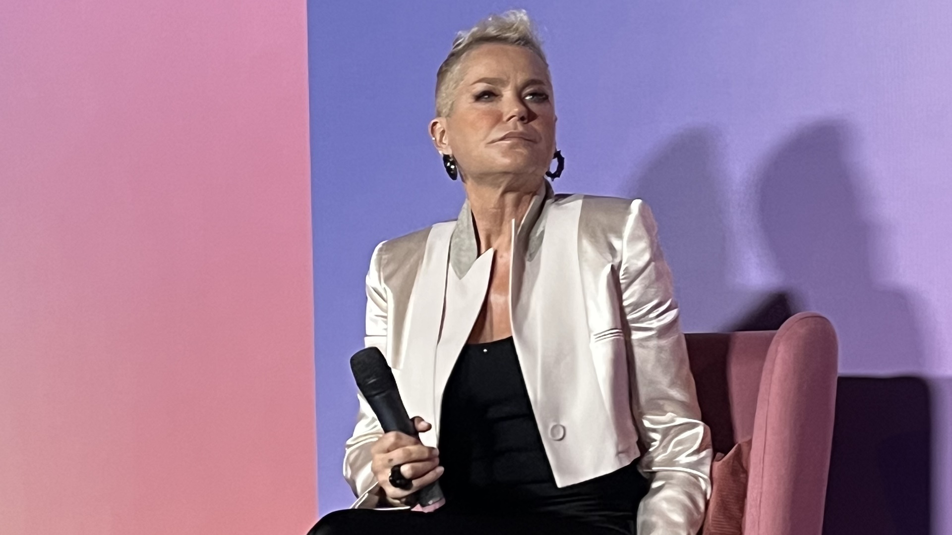 Xuxa desabafa sobre série de abusos que sofreu: “Dá um enjoozinho”