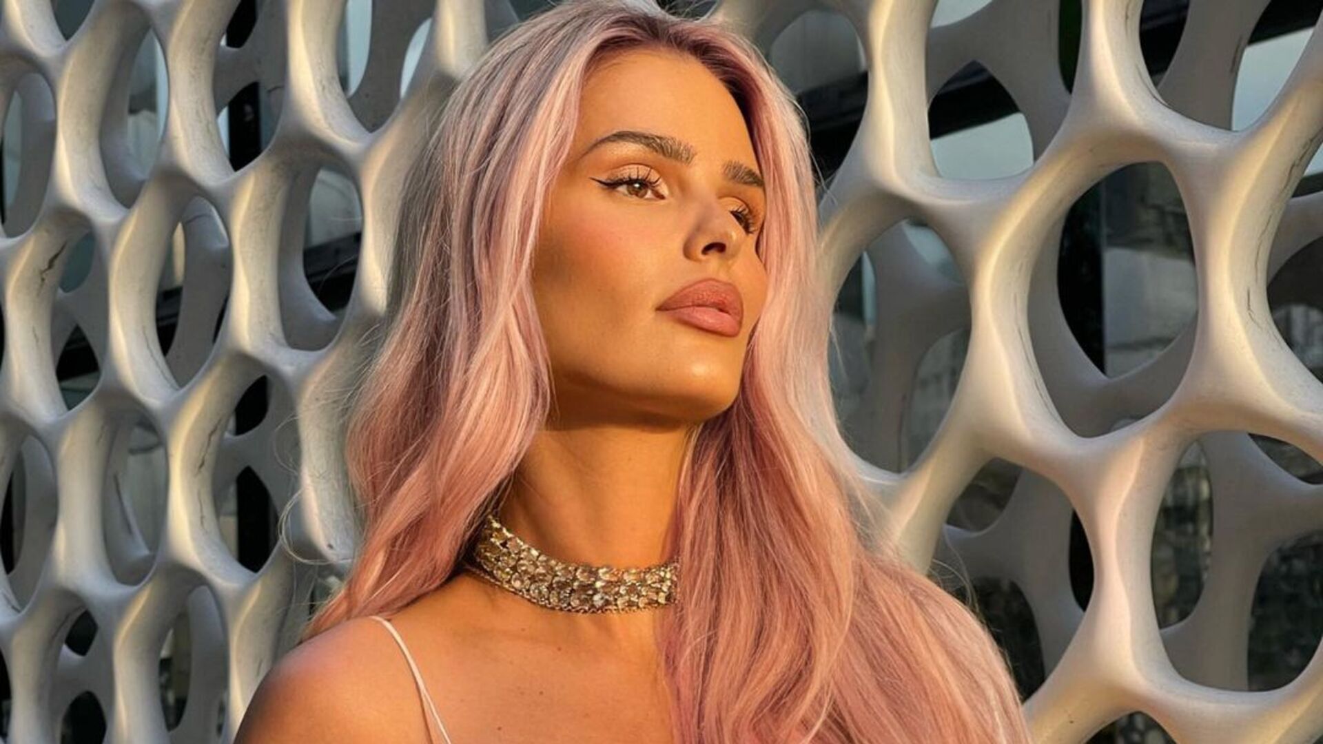 Yasmin Brunet desagrada ao surgir com a cor do cabelo diferente: ‘Não inventa’