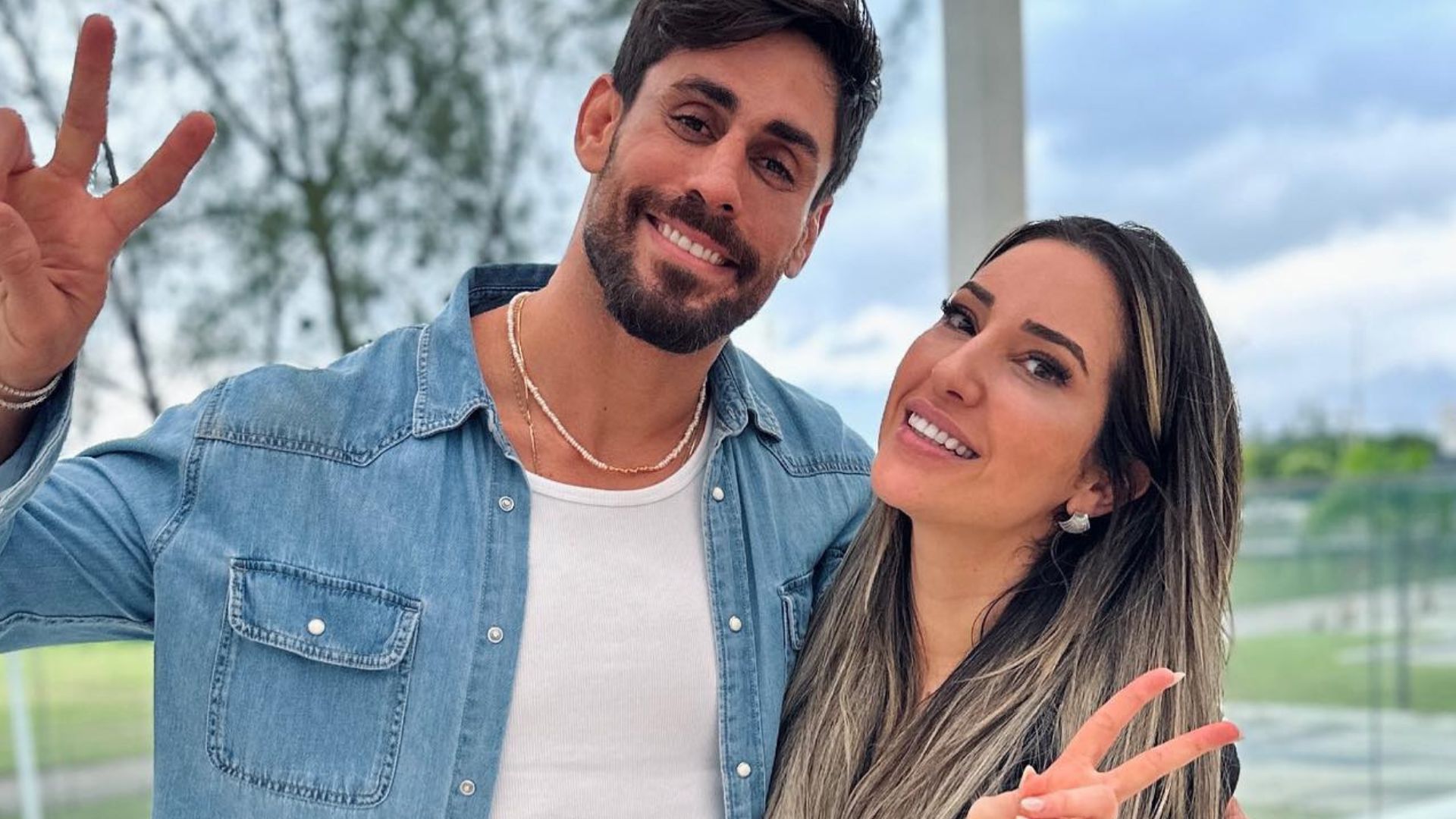 Ex-BBB Amanda Meirelles faz desabafo sobre rumores de affair com Cara de Sapato