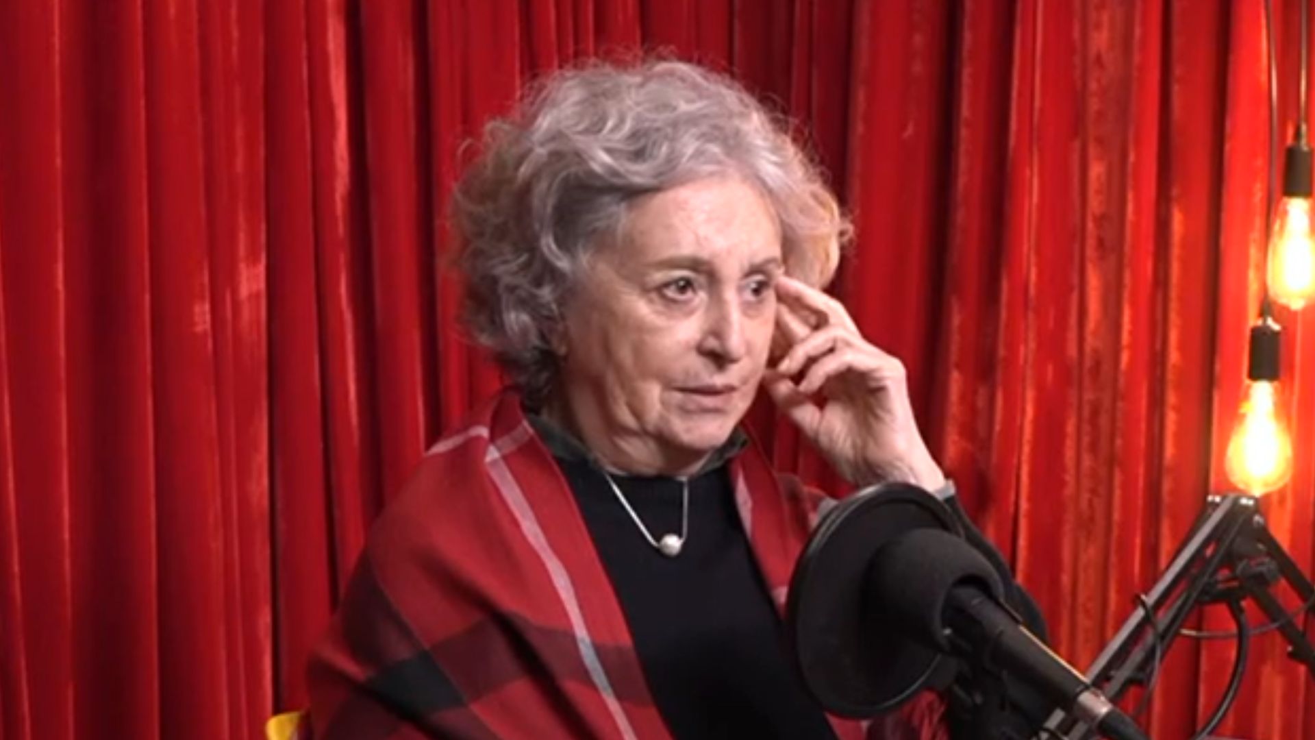 Aos 78 anos, Ana Lucia Torre critica etarismo e celebra profissão: ‘Oposto’