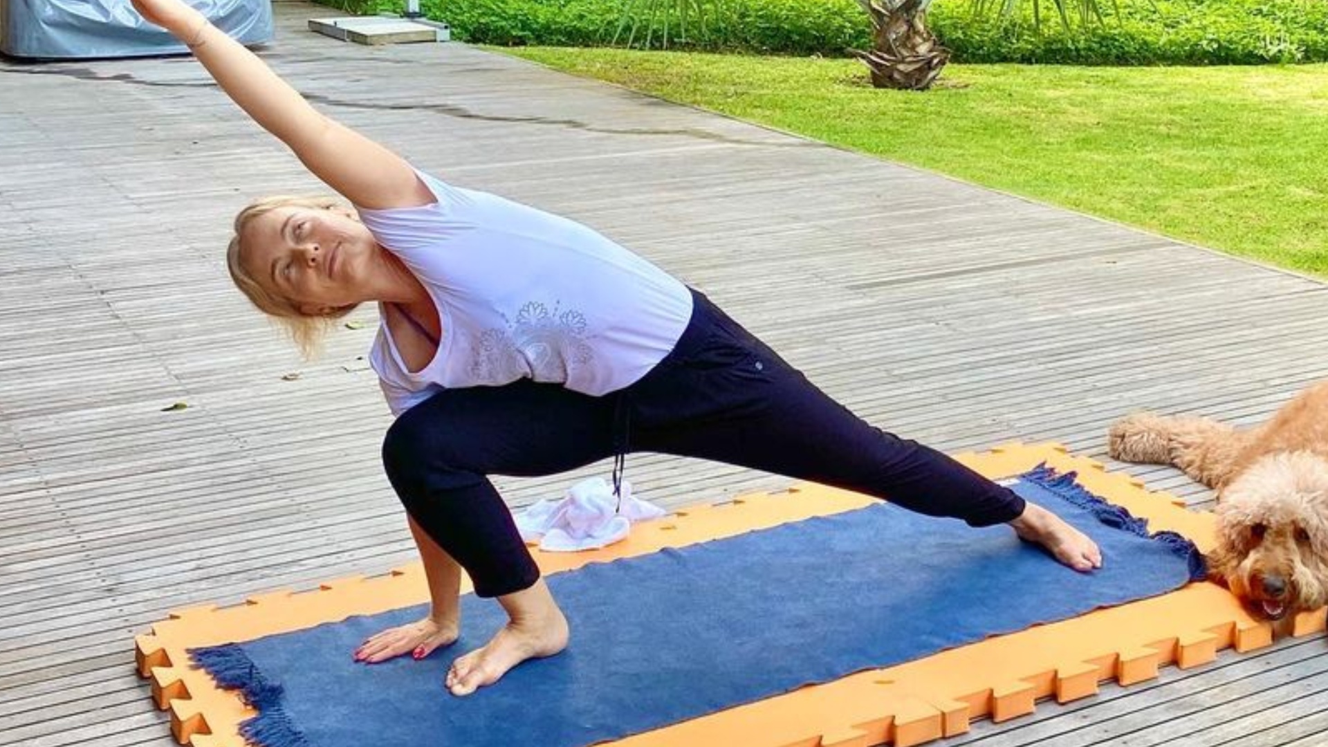 Angélica choca ao revelar parte do quintal de sua mansão ao fazer yoga: ‘Gratidão’