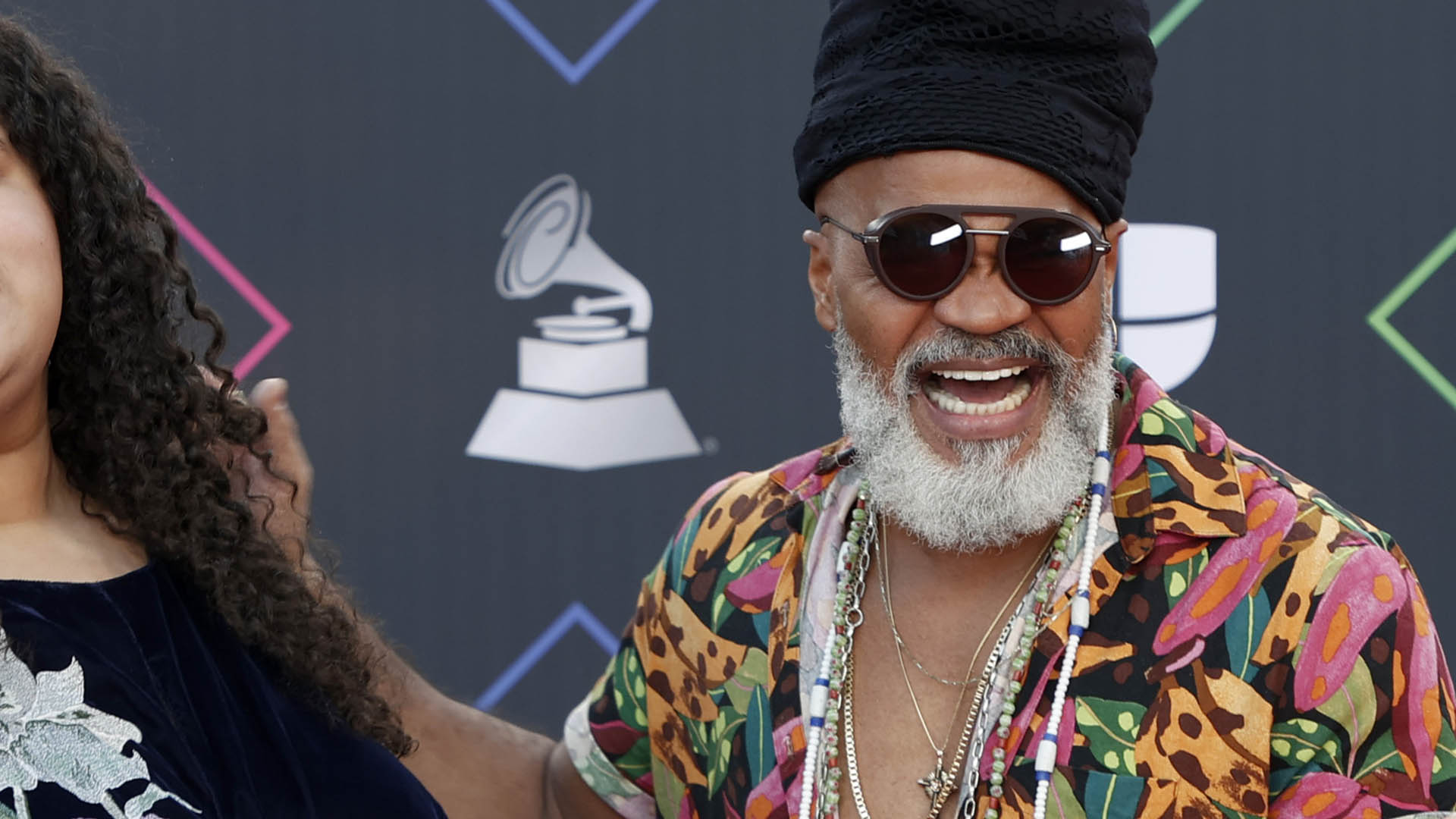 Carlinhos Brown celebra os 33 anos da filha mais velha, Nina de Freitas