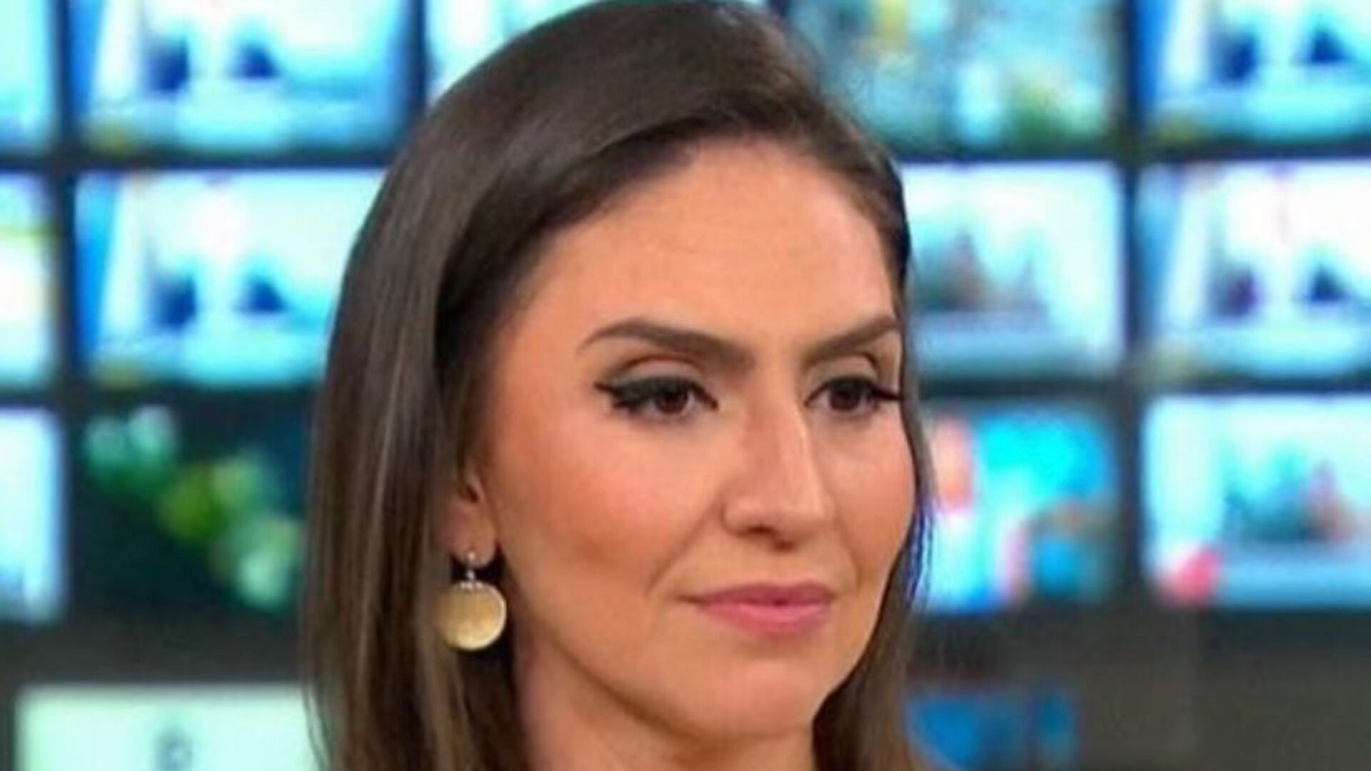 Cecilia Flesch se manifesta nas redes sociais e fala sobre haters: “Mola propulsora”