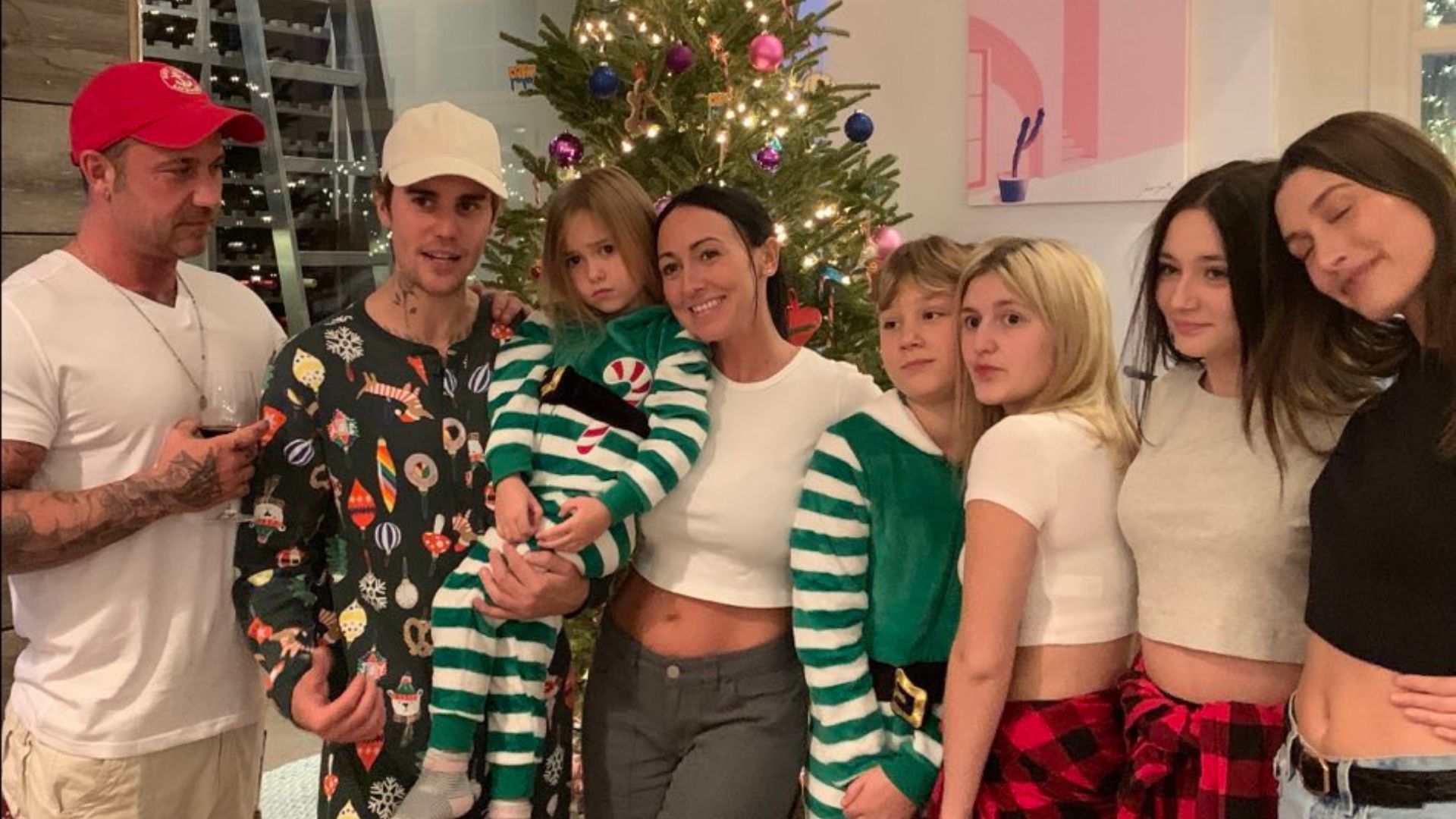 Conheça o pai de Justin Bieber: Envolvido em confusão, empresário tem 2 milhões de seguidores na web
