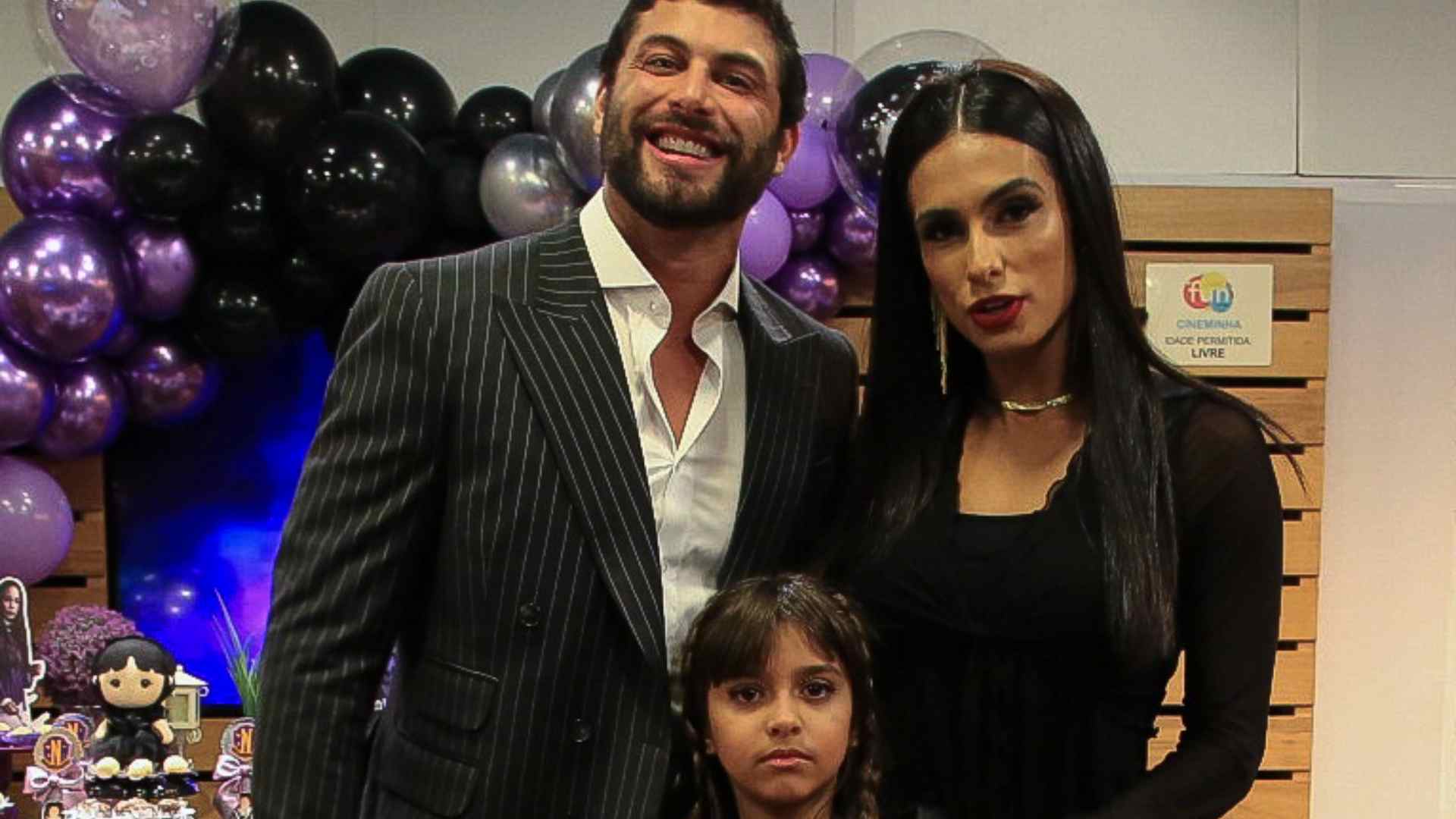 Separados, Jesus Luz e Carol Ramiro comemoram aniversário da filha com festa temática