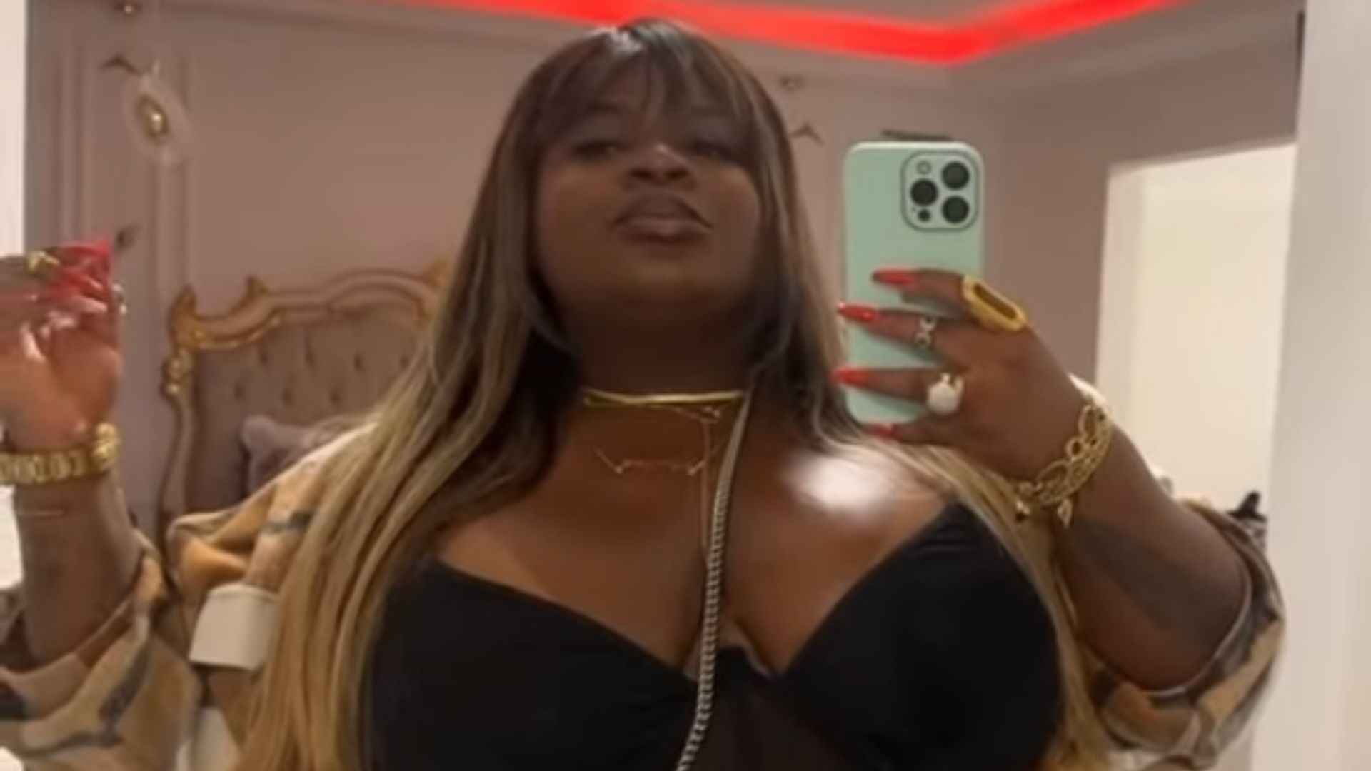 Jojo Todynho aposta em docotão para noitada com o namorado: “Venceu”