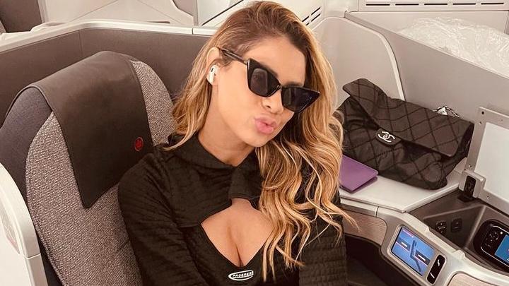 Lexa se emociona com recado da família durante participação em Encontro