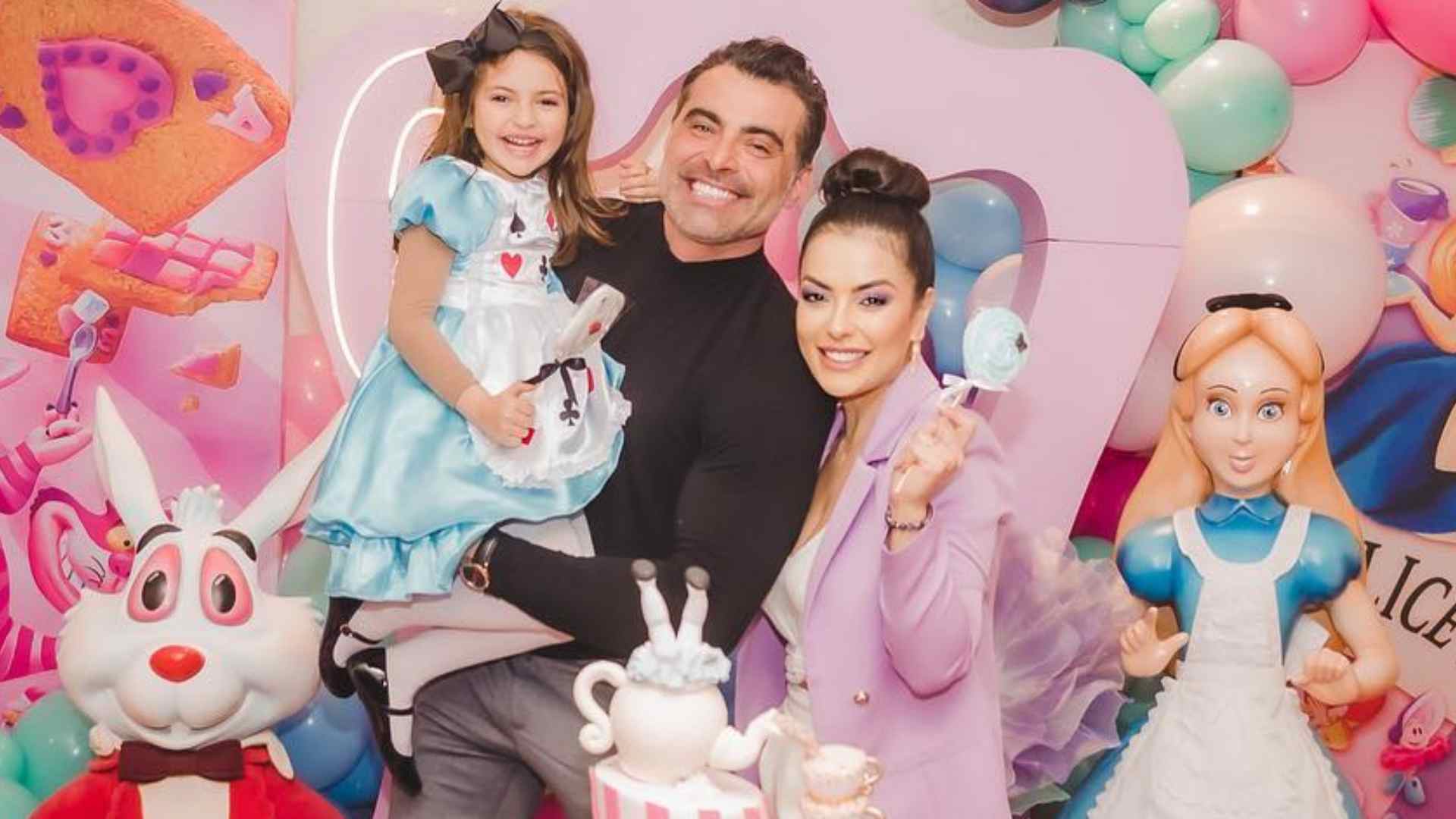 Li Martins e João Paulo Mantovani comemoram aniversário da filha com festa luxuosa
