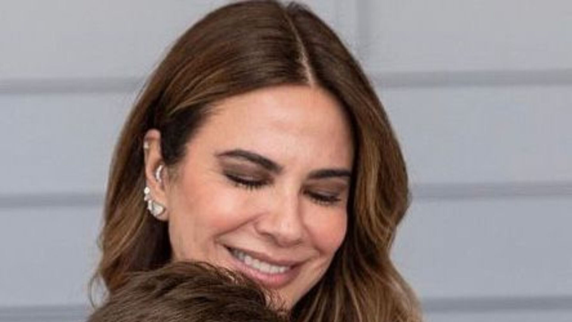 Luciana Gimenez choca seguidores ao posar com o filho mais novo: “Menino lindo”