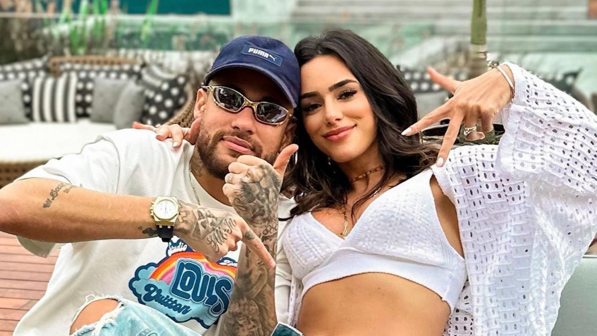‘O amor sempre vencerá’: Veja quais famosos apoiaram Neymar após craque assumir traição