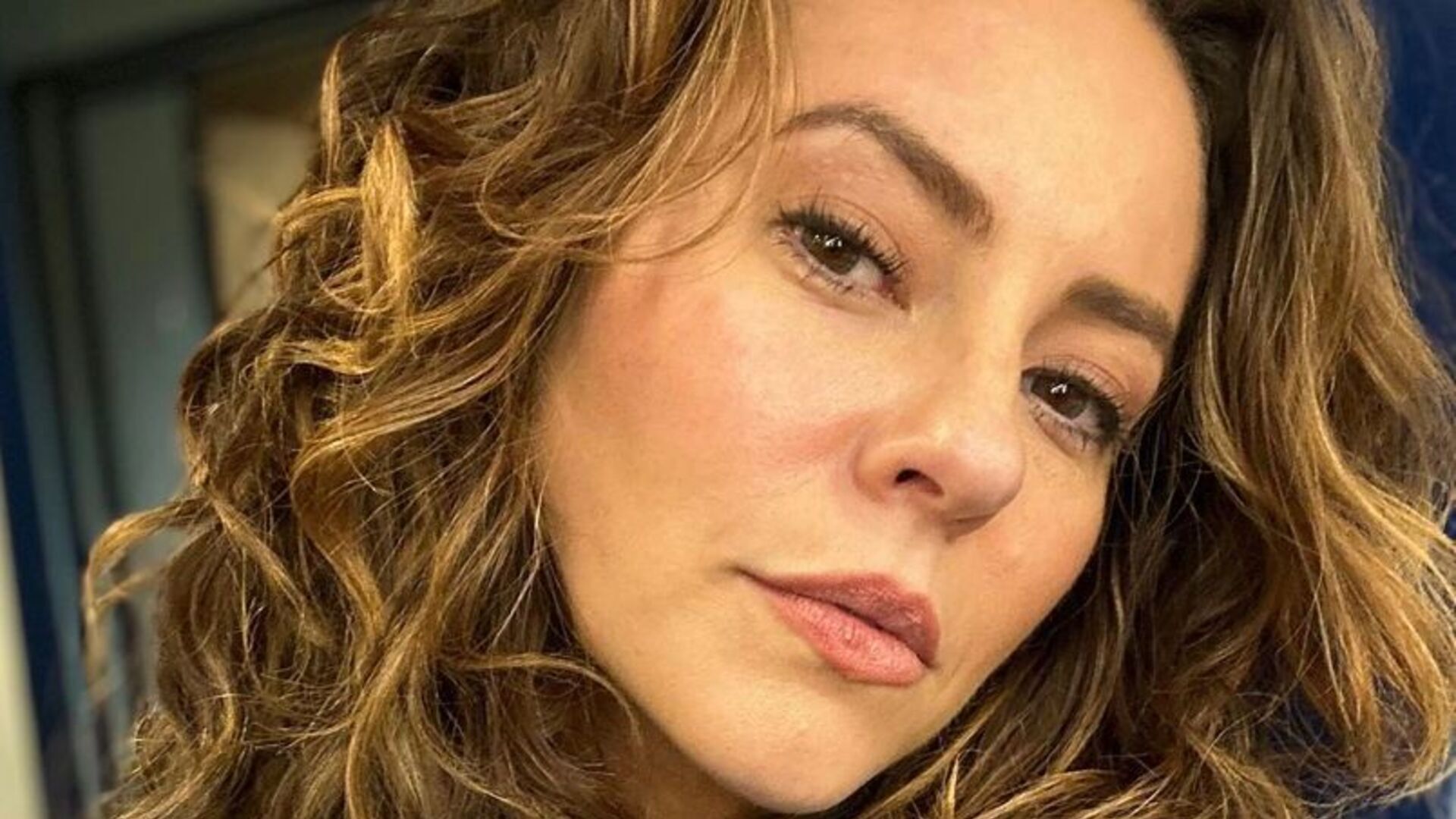 Paolla Oliveira deixa fãs em polvorosa ao posar para selfies: “Cara de mau”
