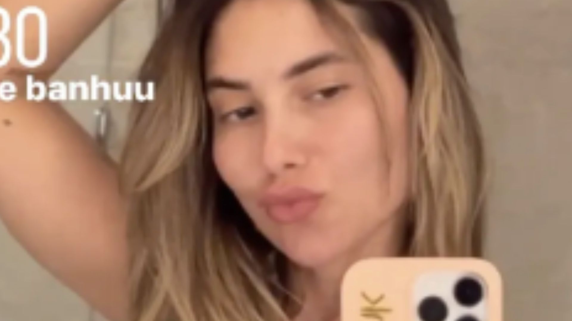 Virginia Fonseca exibe sua barriga em fotos de antes e depois ao fazer massagem modeladora