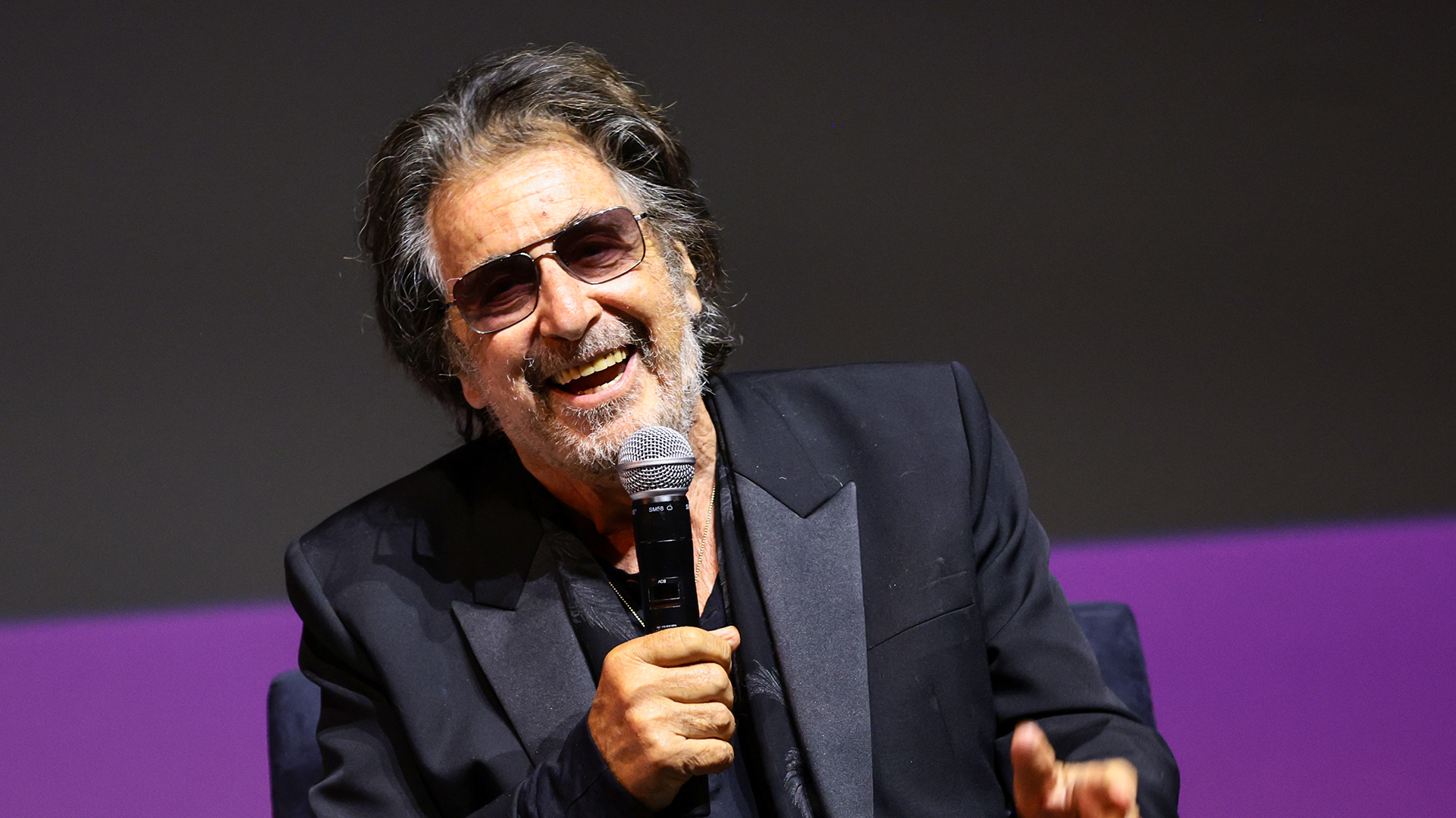 Al Pacino terá um filho com a namorada que é 53 anos mais nova