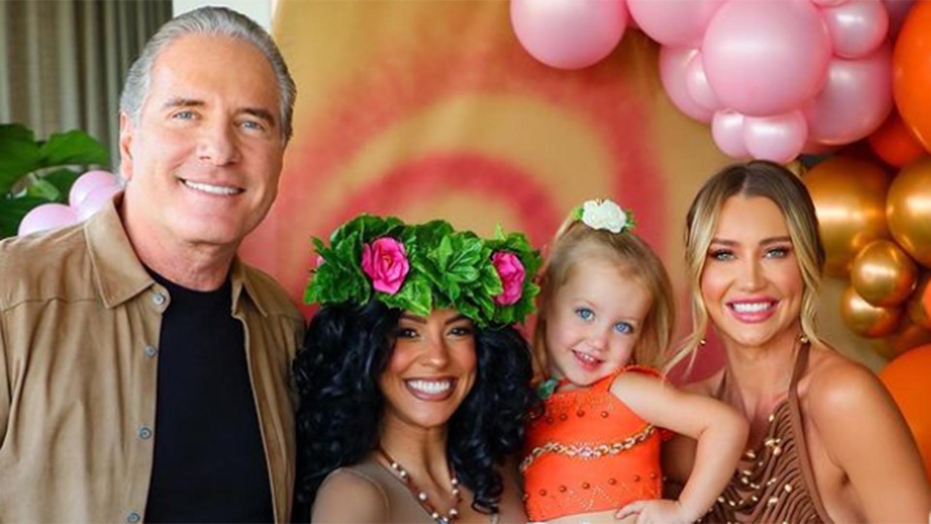Ana Paula Siebert e Roberto Justus fazem festa luxuosa para a filha em casa