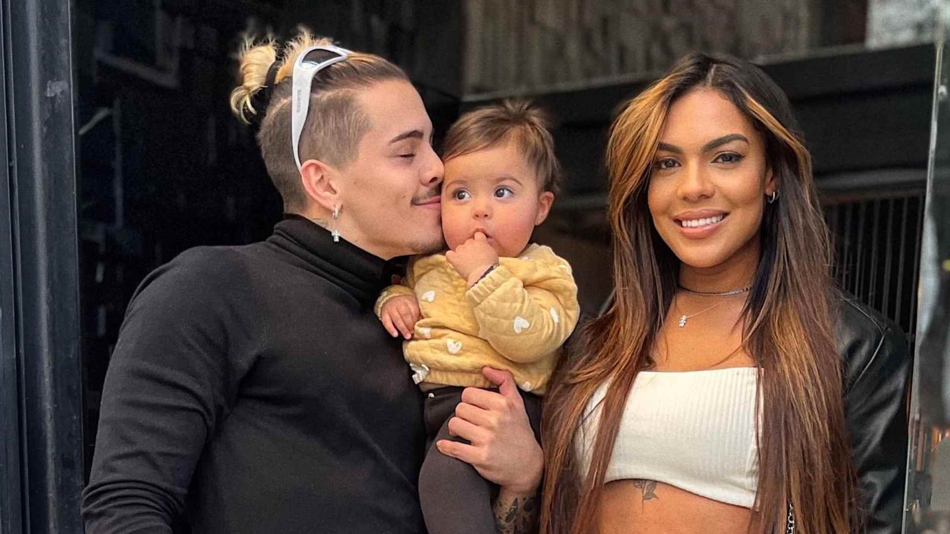 Com fotos em família, Biel se declara para Tays Reis: “Amo tanto dividir essa jornada ao seu lado”
