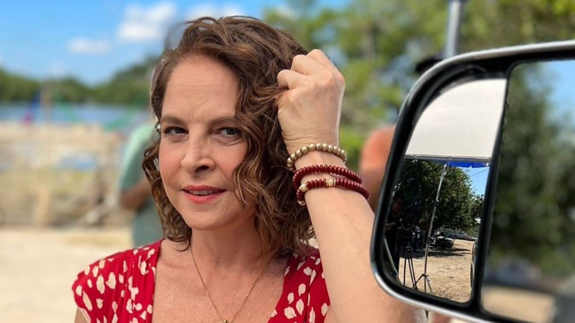 Drica Moraes publica foto do último dia de gravação de ‘Travessia’