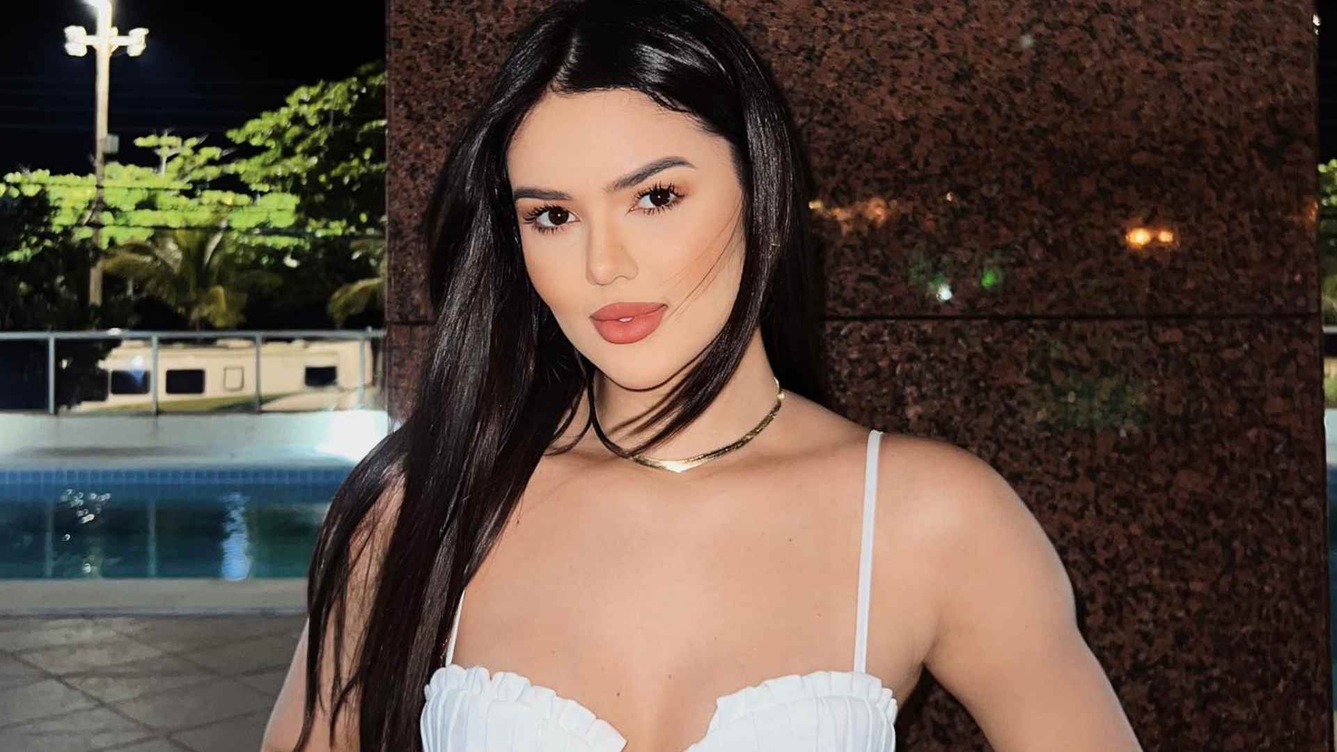 Ex-BBB Eslovênia Marques chama atenção ao exibir corpo escultural: “Muita beleza”