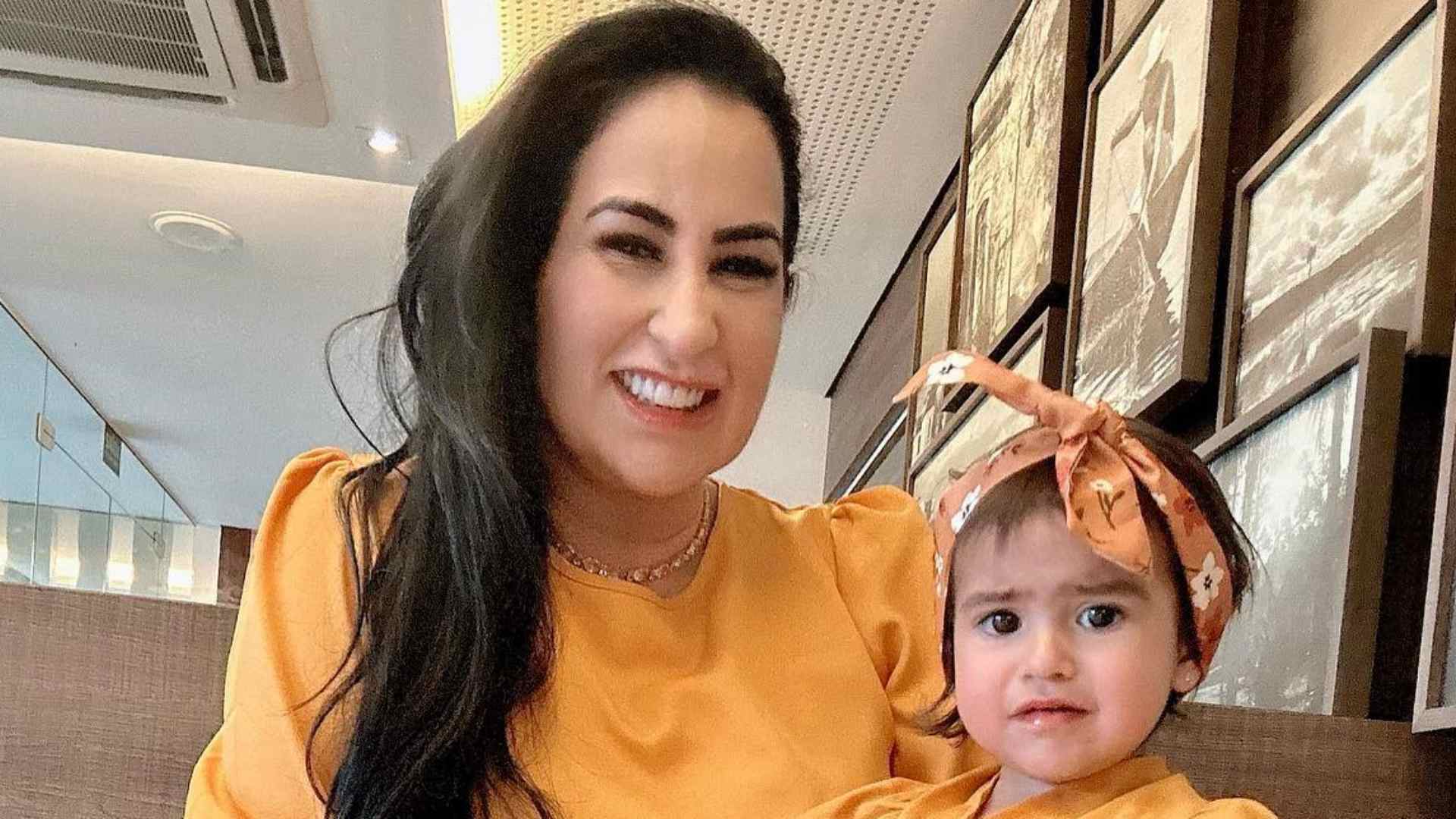 Fabiola Gadelha encanta ao combinar look com a filha: “Lindas demais”
