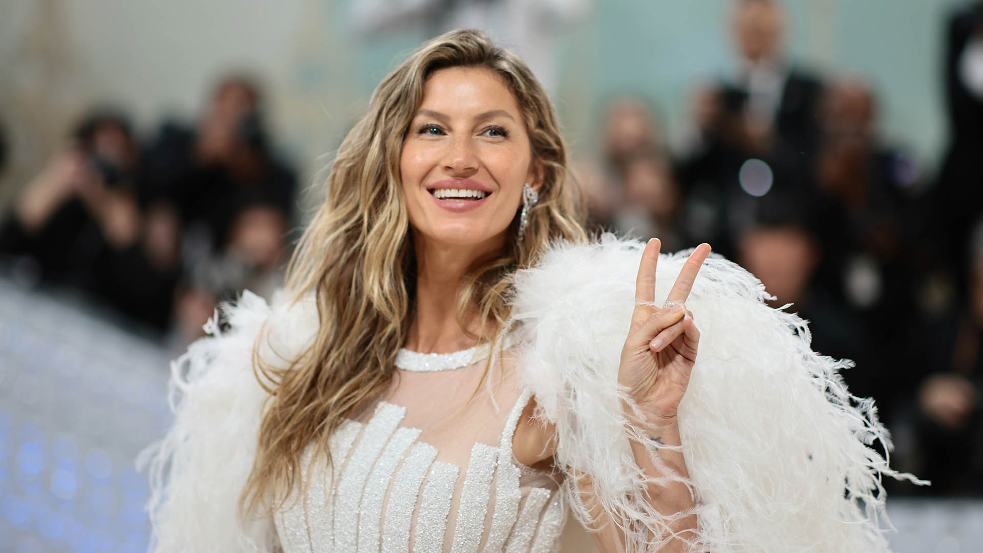 Gisele Bündchen vive nova fase em sua vida: ‘Está bem e feliz’