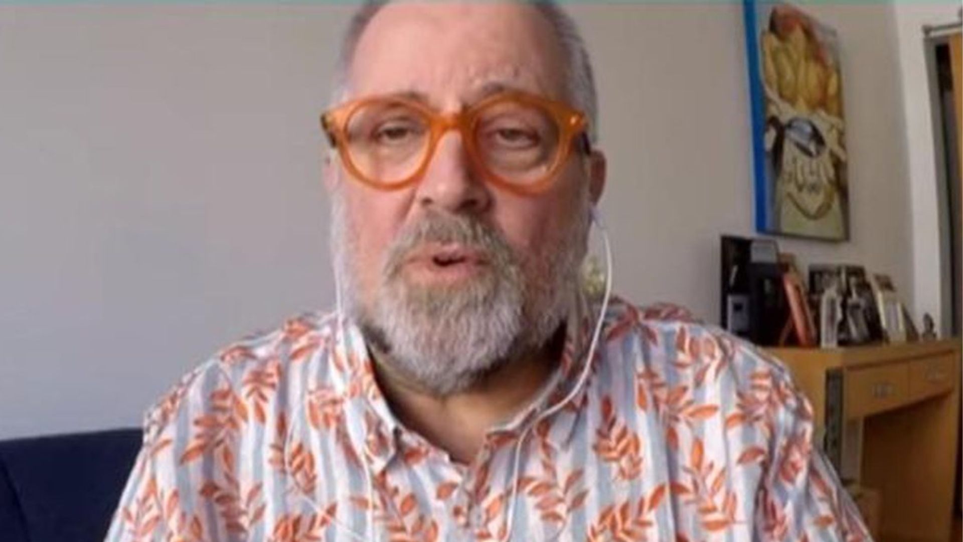 Leão Lobo surge abatido após ser demitido aos 69 anos: “Saio chorando”