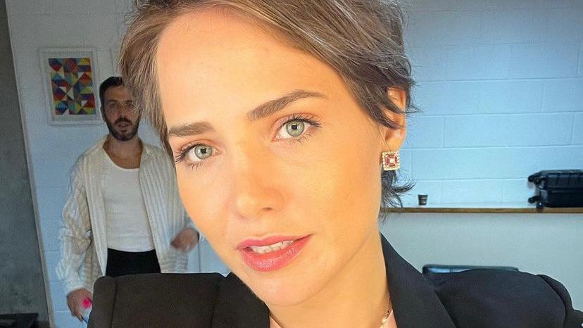 Letícia Colin se explica por curtida em post criticando ‘Travessia’